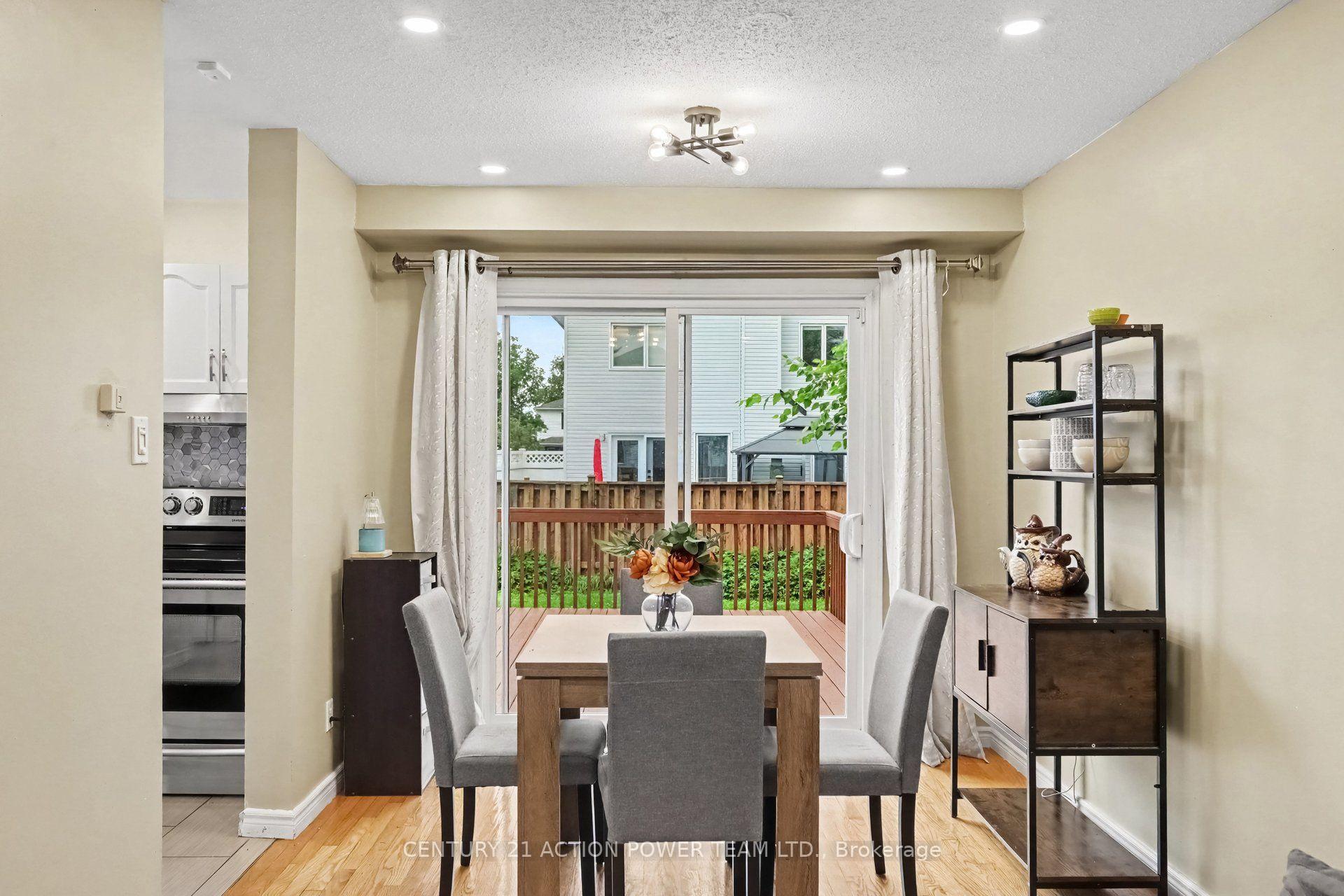 Photo 9 of 1675 Lacombe Drive, Ottawa, Fallingbrook/Pineridge — HOMEH