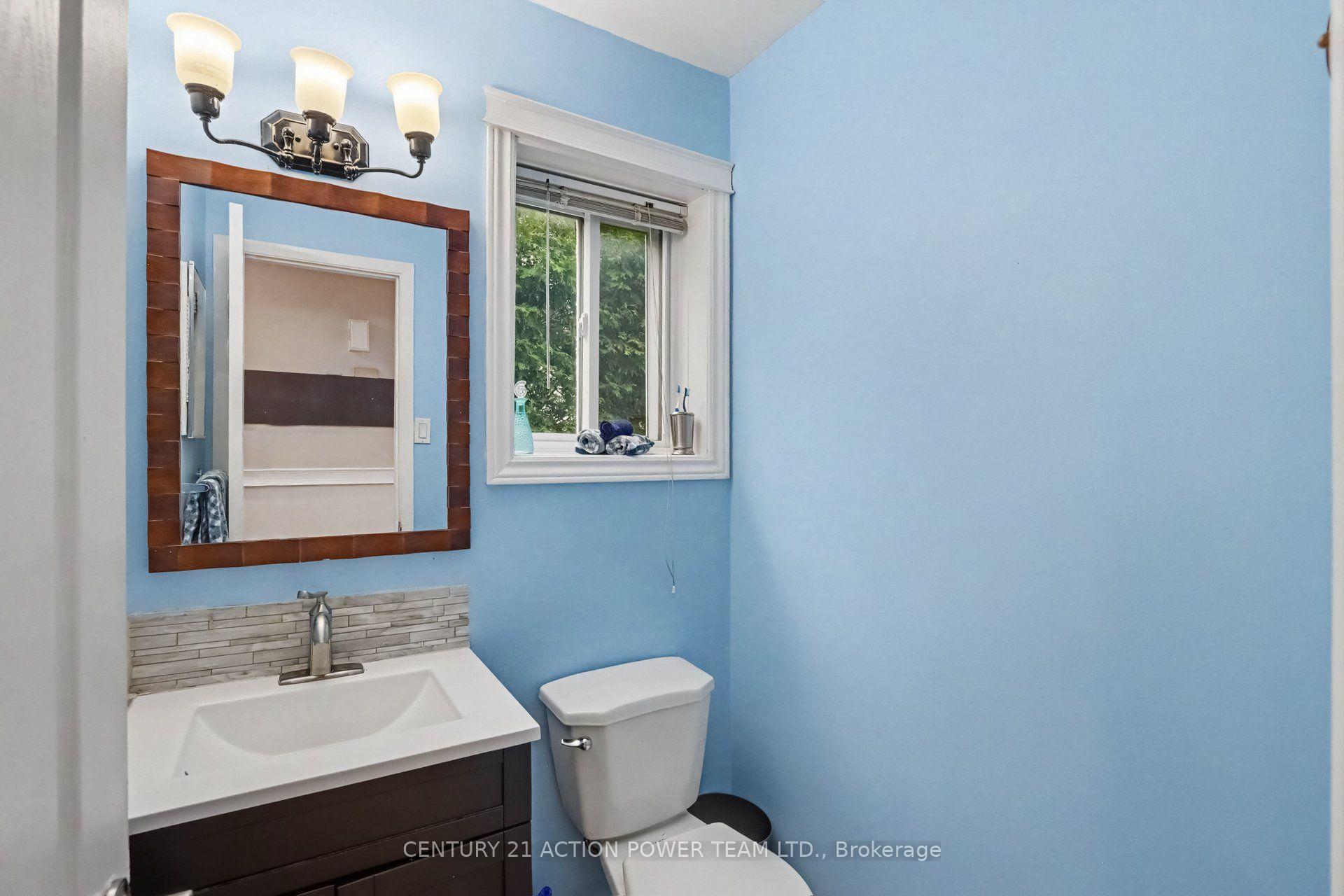 Photo 13 of 1675 Lacombe Drive, Ottawa, Fallingbrook/Pineridge — HOMEH