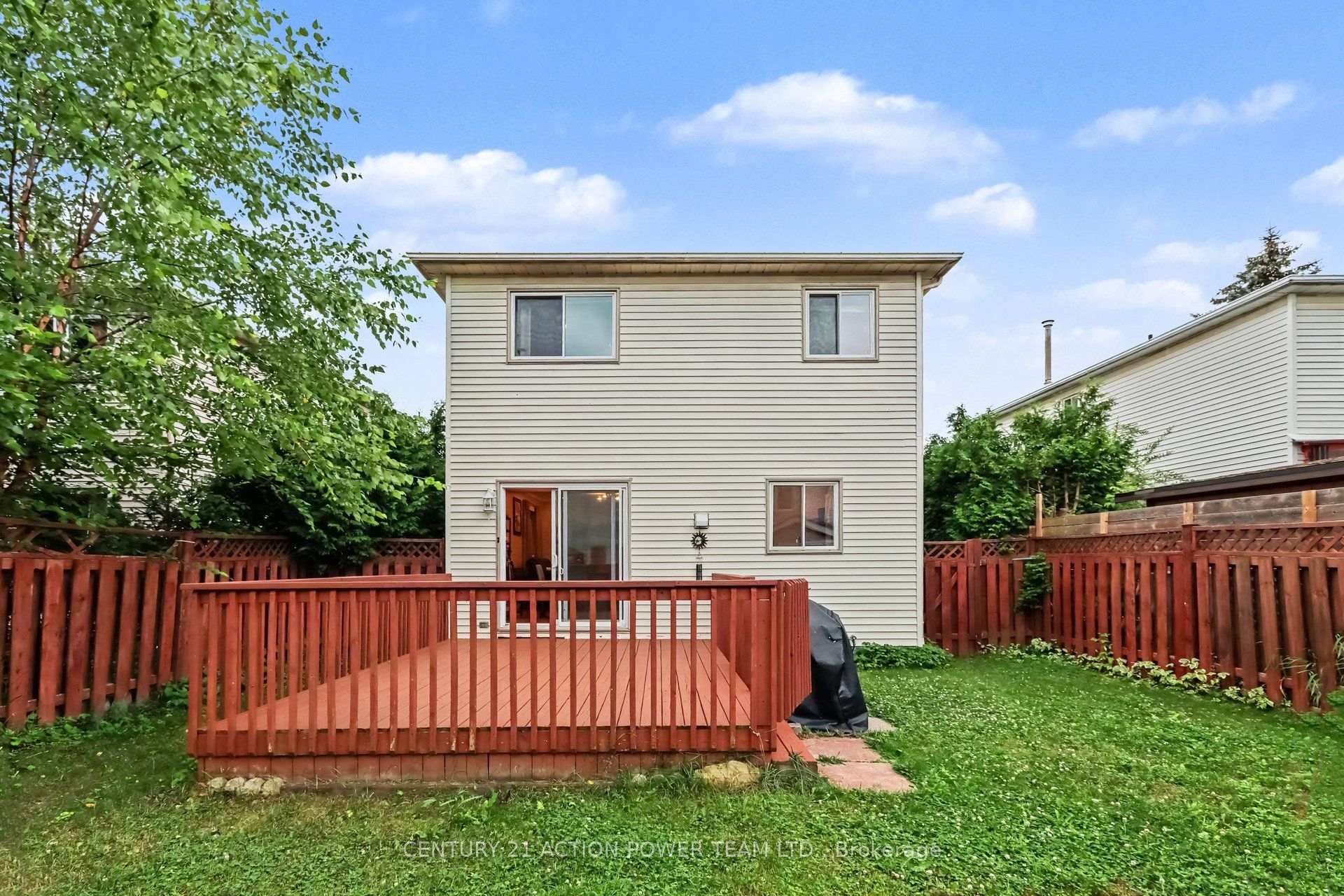 Photo 36 of 1675 Lacombe Drive, Ottawa, Fallingbrook/Pineridge — HOMEH