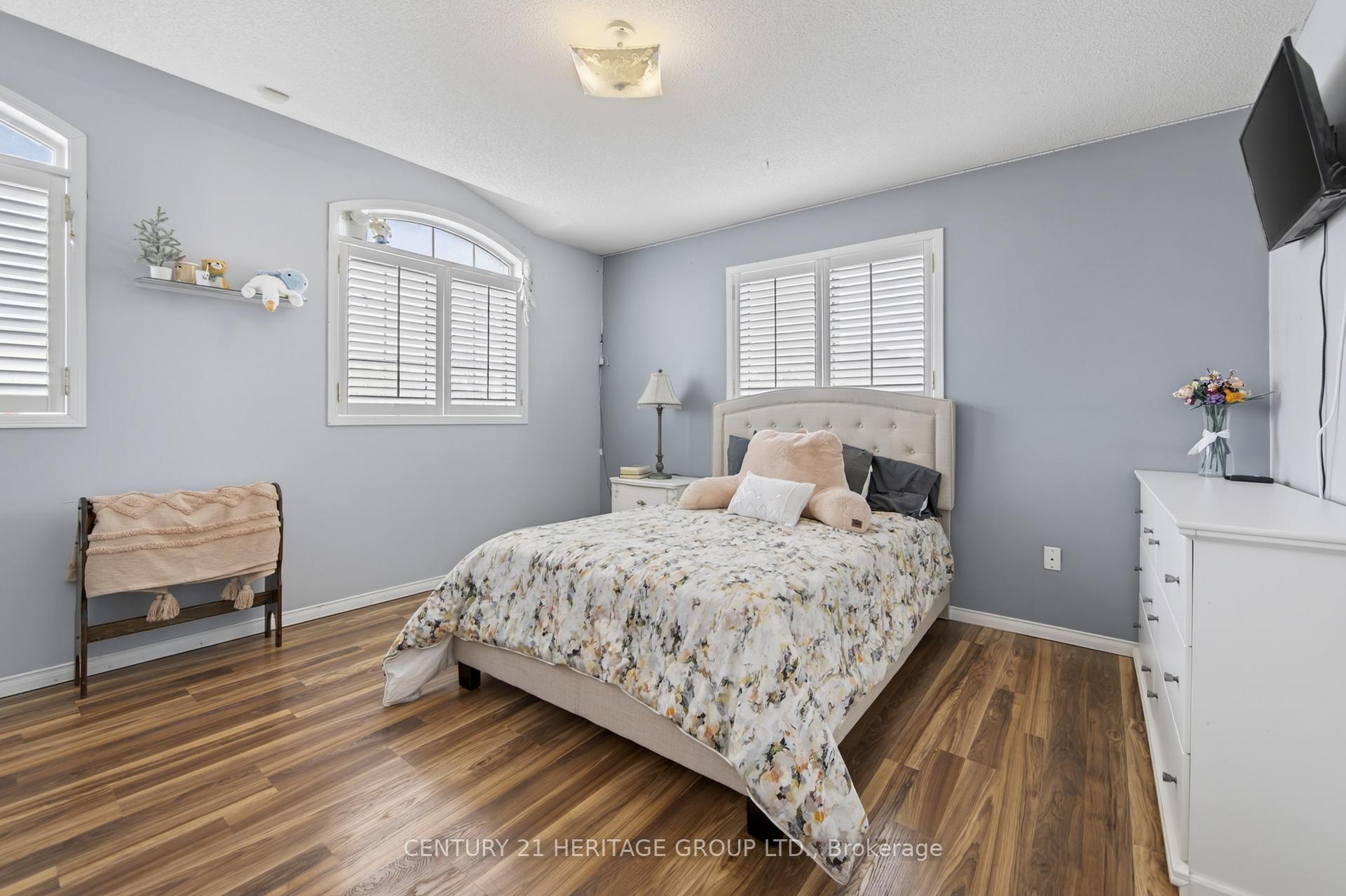 Photo 25 of 1858 Emerald Court, Innisfil, Alcona — HOMEH
