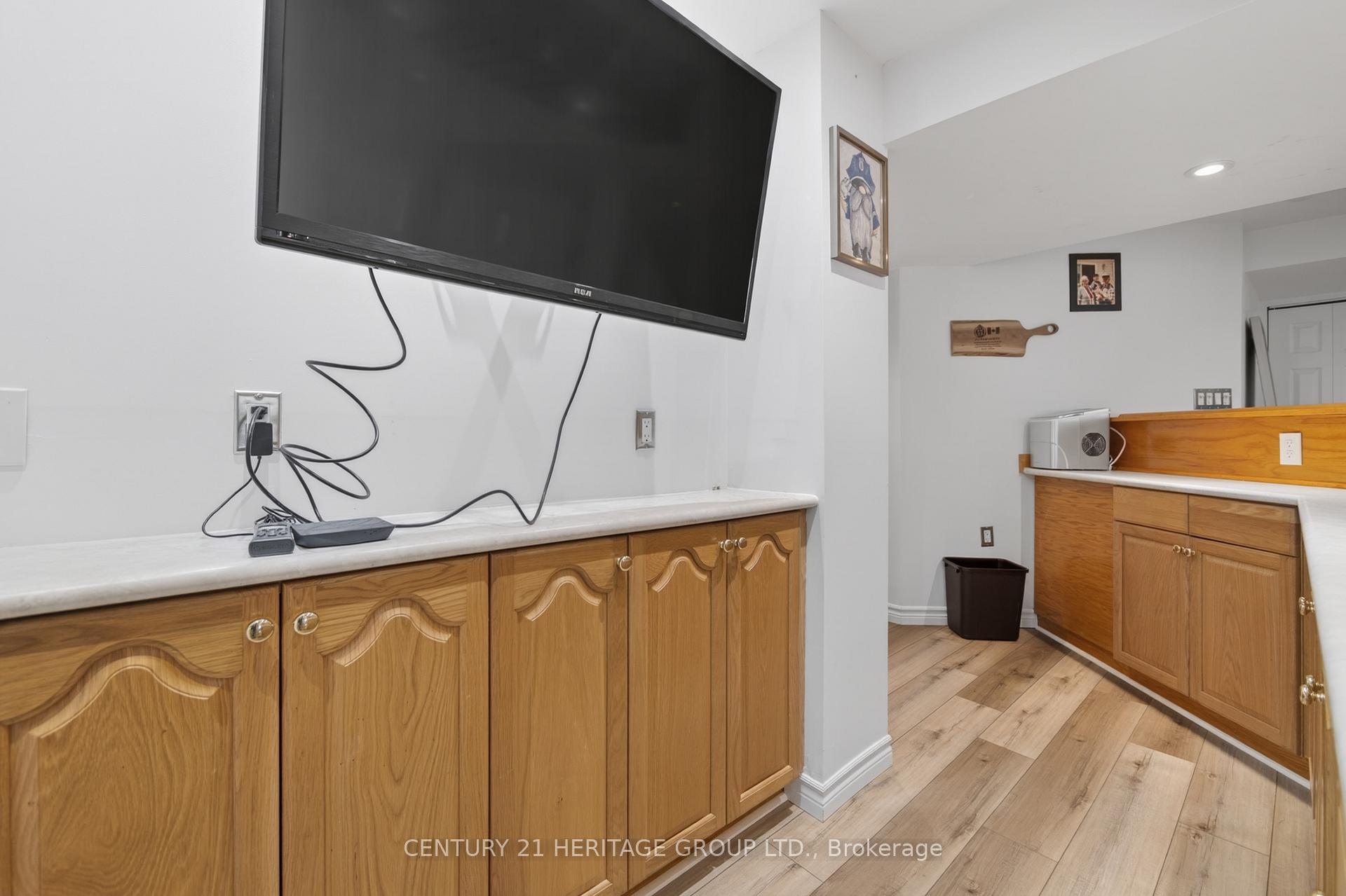 Photo 32 of 1858 Emerald Court, Innisfil, Alcona — HOMEH
