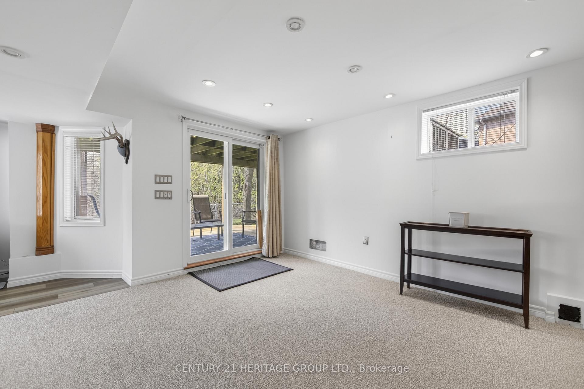 Photo 35 of 1858 Emerald Court, Innisfil, Alcona — HOMEH