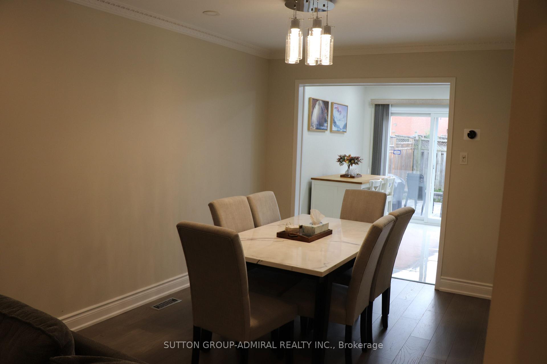 Photo 5 of 15 Apollo Road, Markham, Middlefield — HOMEH