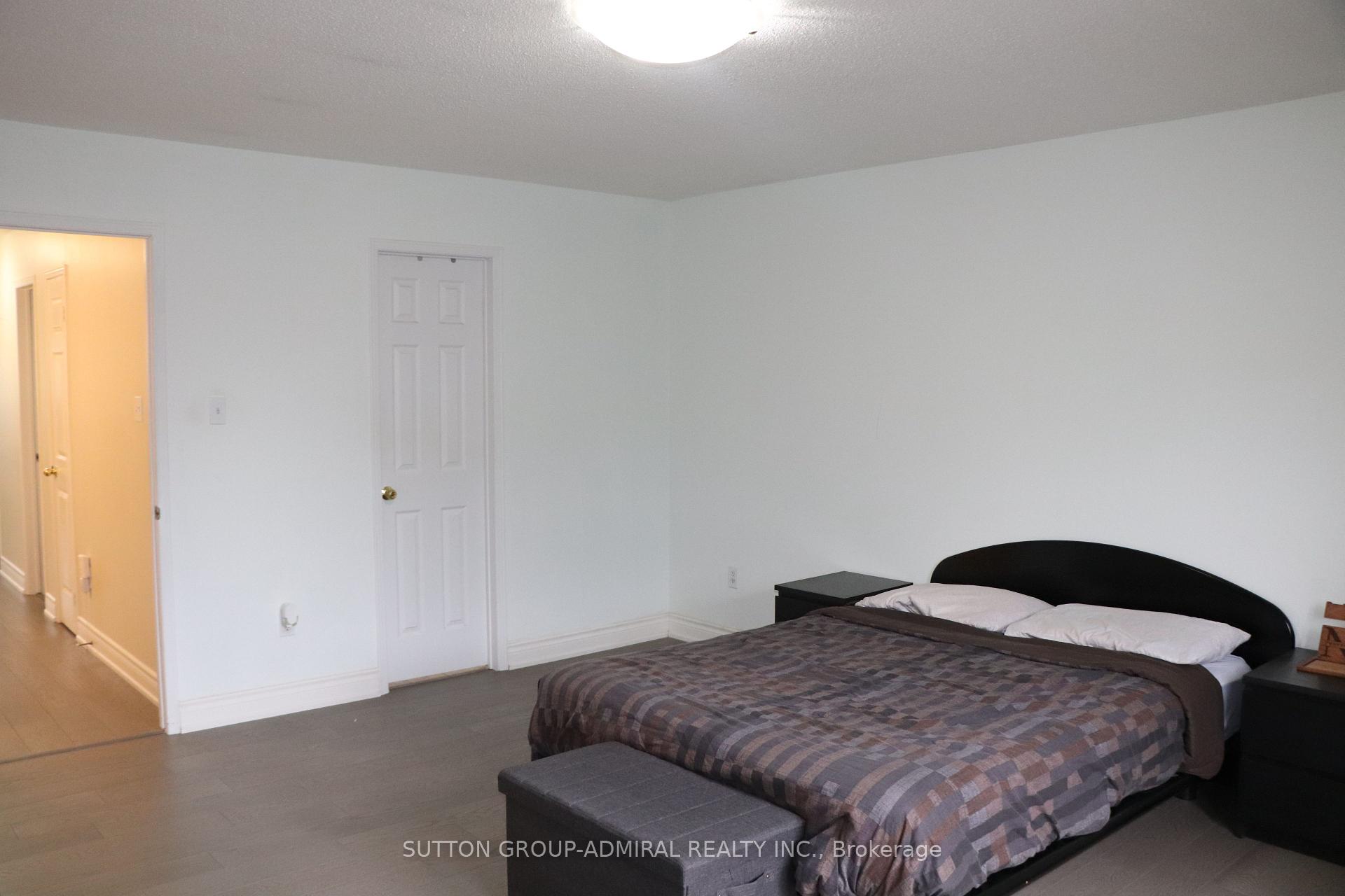 Photo 10 of 15 Apollo Road, Markham, Middlefield — HOMEH