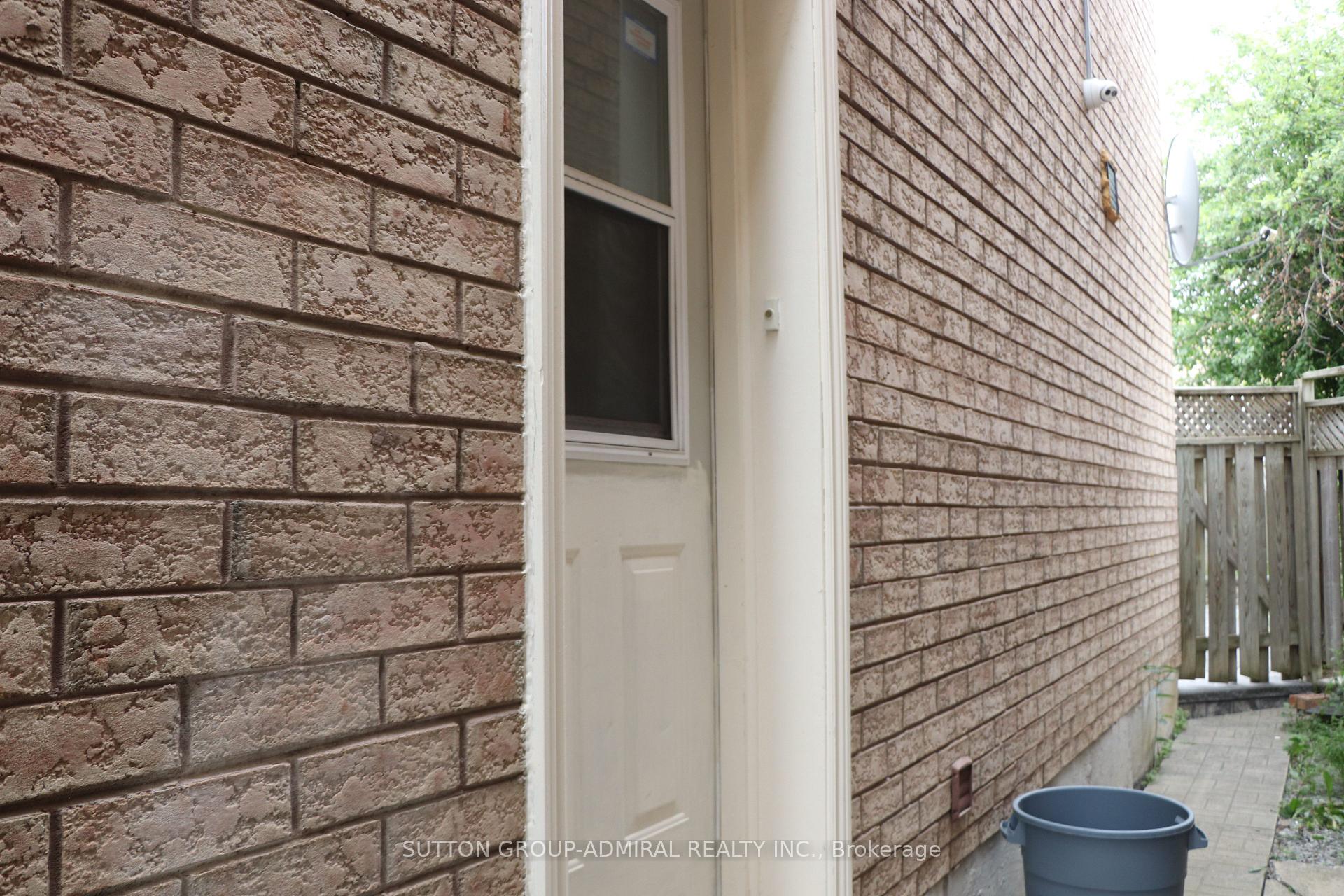 Photo 12 of 15 Apollo Road, Markham, Middlefield — HOMEH