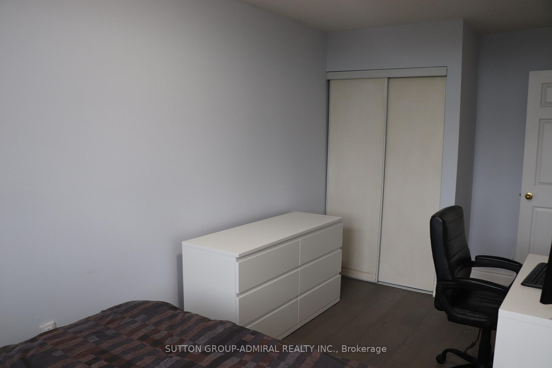 Photo 21 of 15 Apollo Road, Markham, Middlefield — HOMEH