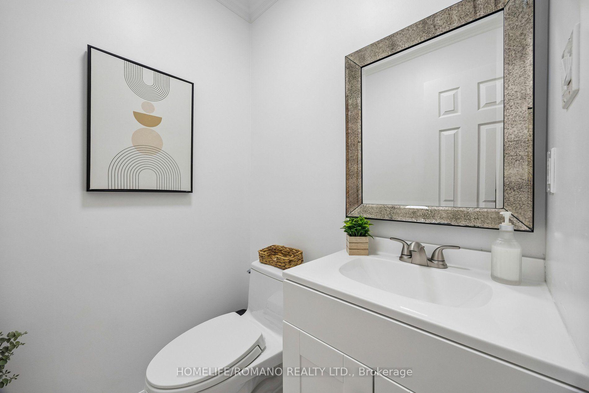 Photo 18 of 54 Links Road, Vaughan, Maple — HOMEH
