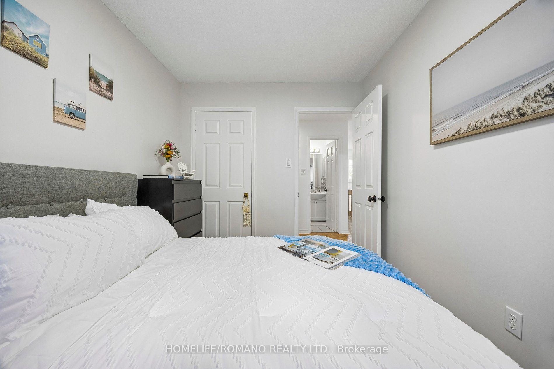 Photo 26 of 54 Links Road, Vaughan, Maple — HOMEH