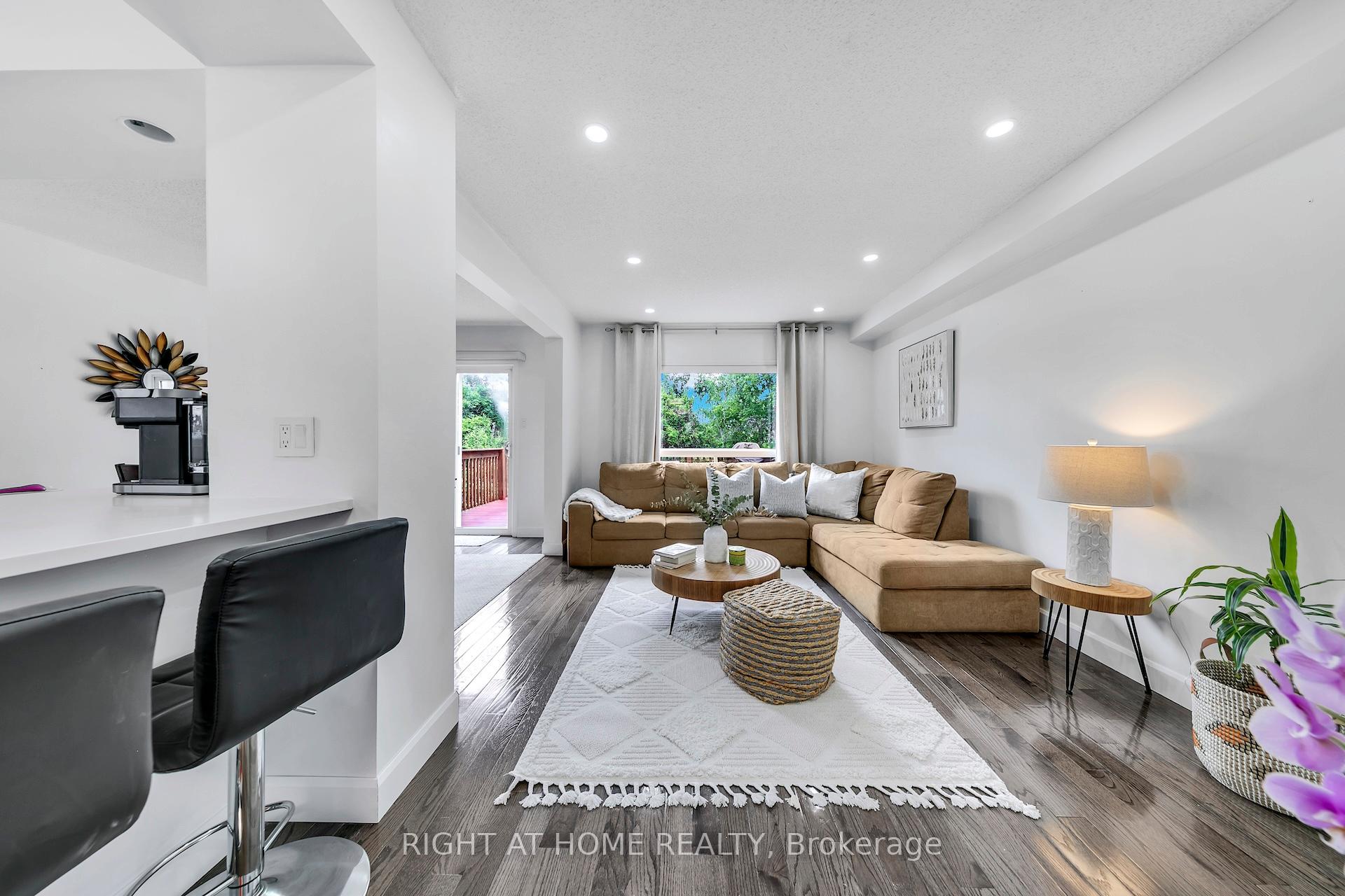 Photo 7 of 77 Milson Crescent, Guelph, Kortright Hills — HOMEH
