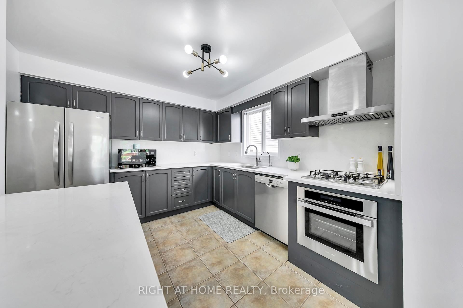 Photo 14 of 77 Milson Crescent, Guelph, Kortright Hills — HOMEH
