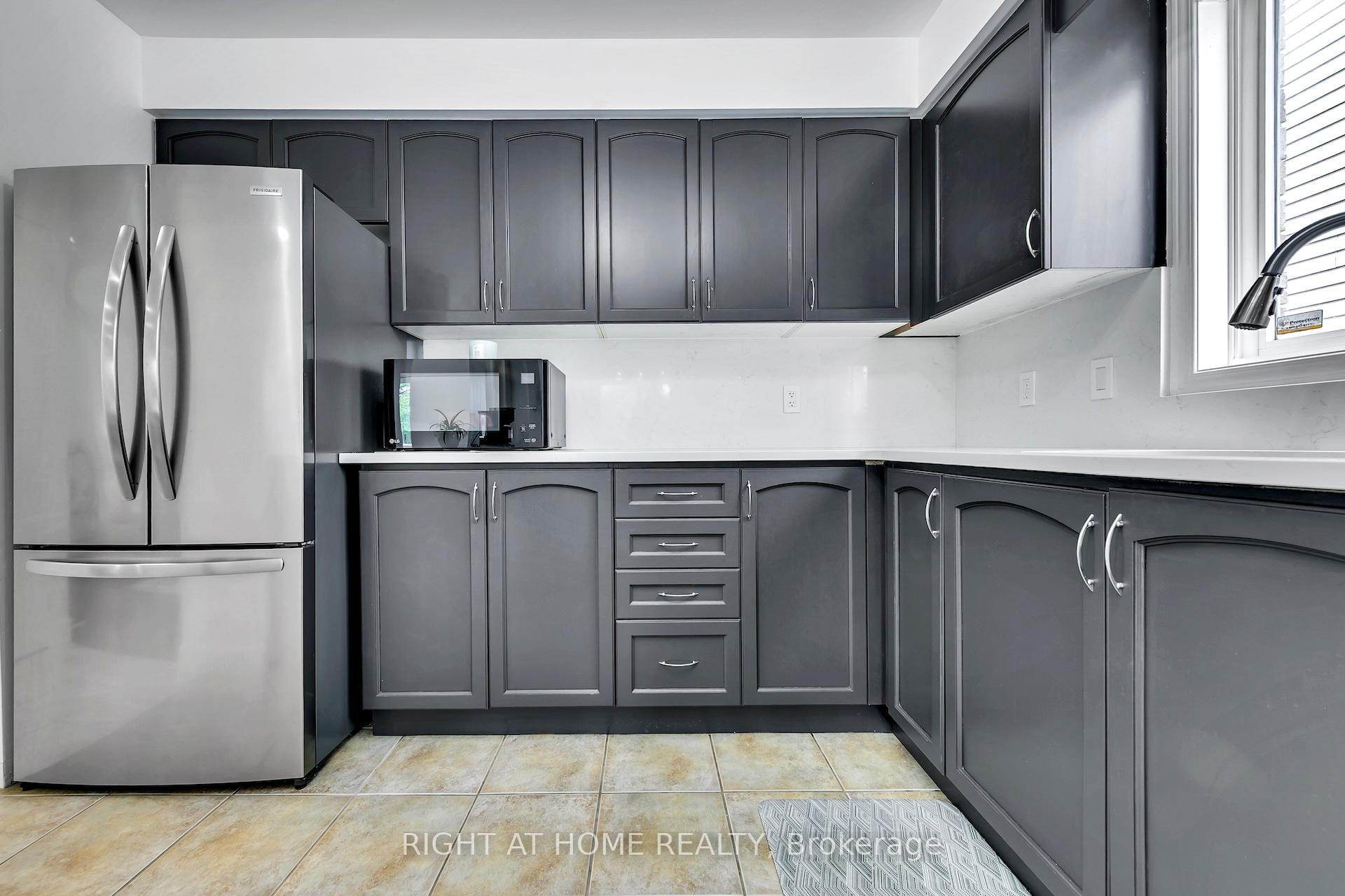 Photo 16 of 77 Milson Crescent, Guelph, Kortright Hills — HOMEH
