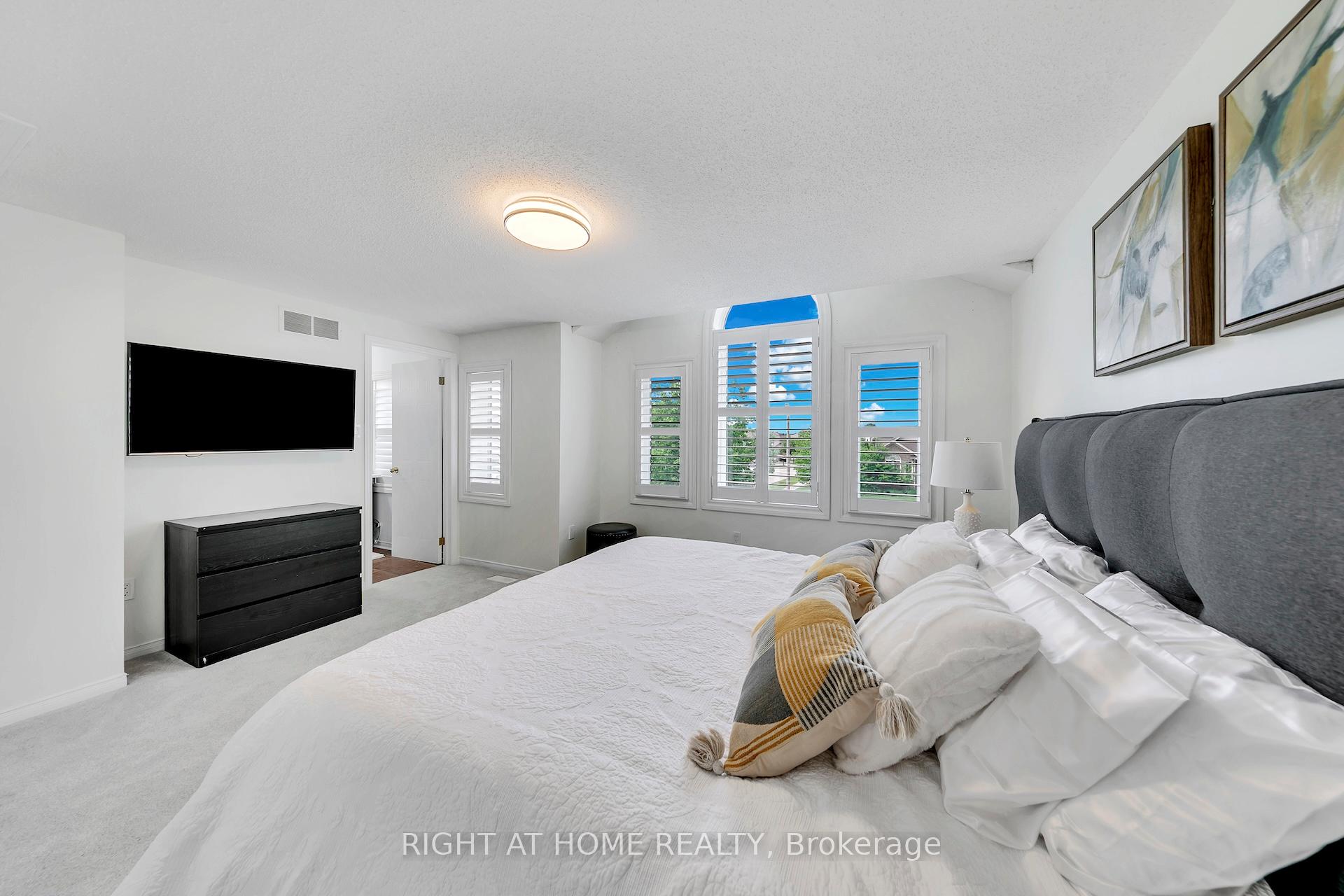 Photo 22 of 77 Milson Crescent, Guelph, Kortright Hills — HOMEH