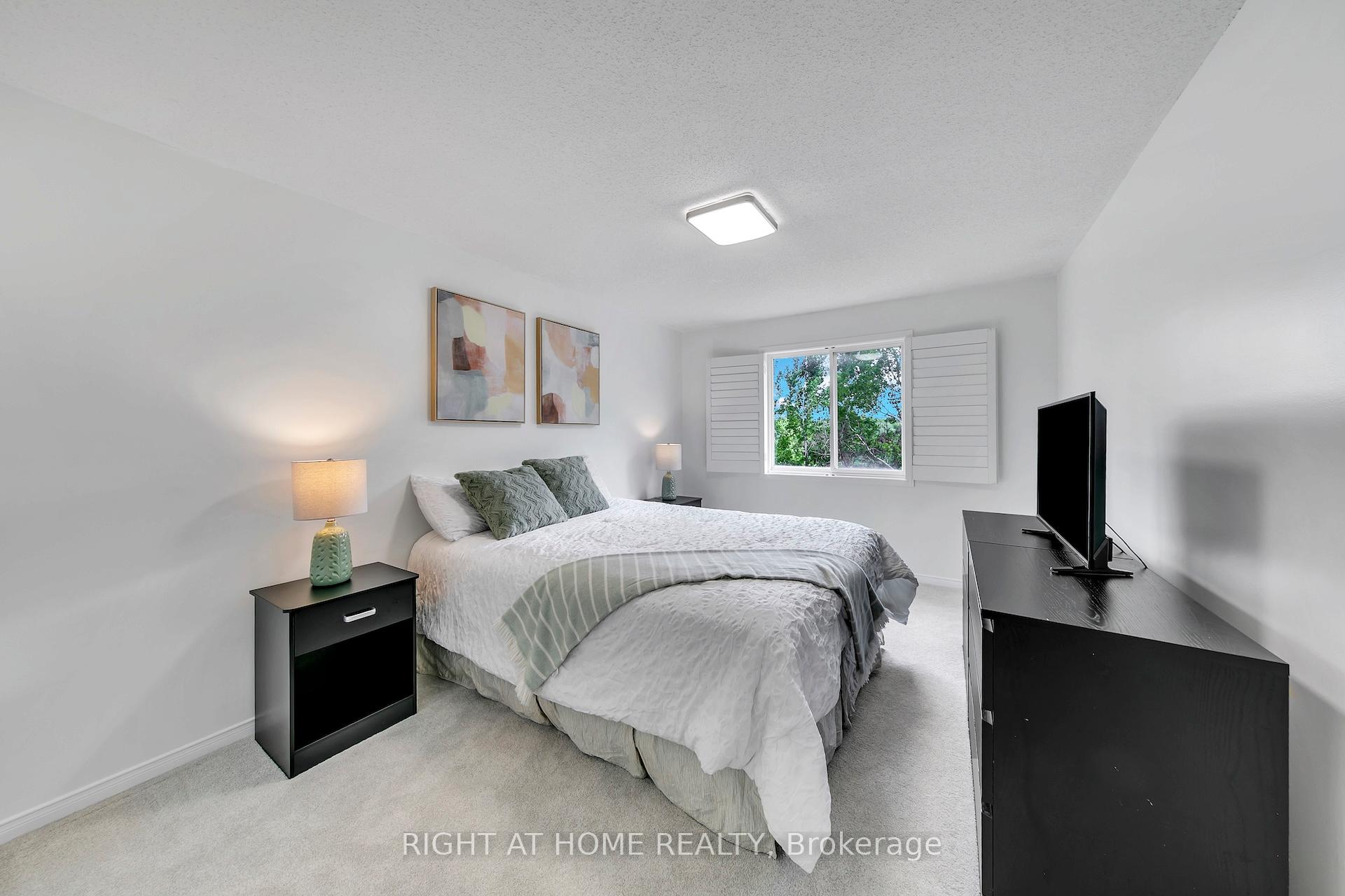 Photo 24 of 77 Milson Crescent, Guelph, Kortright Hills — HOMEH