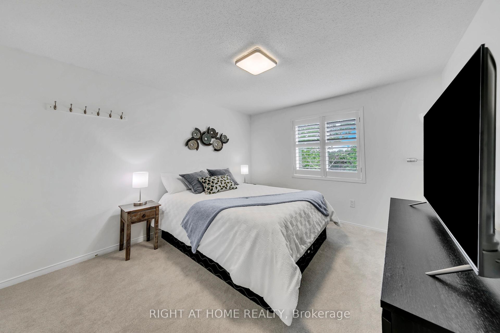 Photo 26 of 77 Milson Crescent, Guelph, Kortright Hills — HOMEH