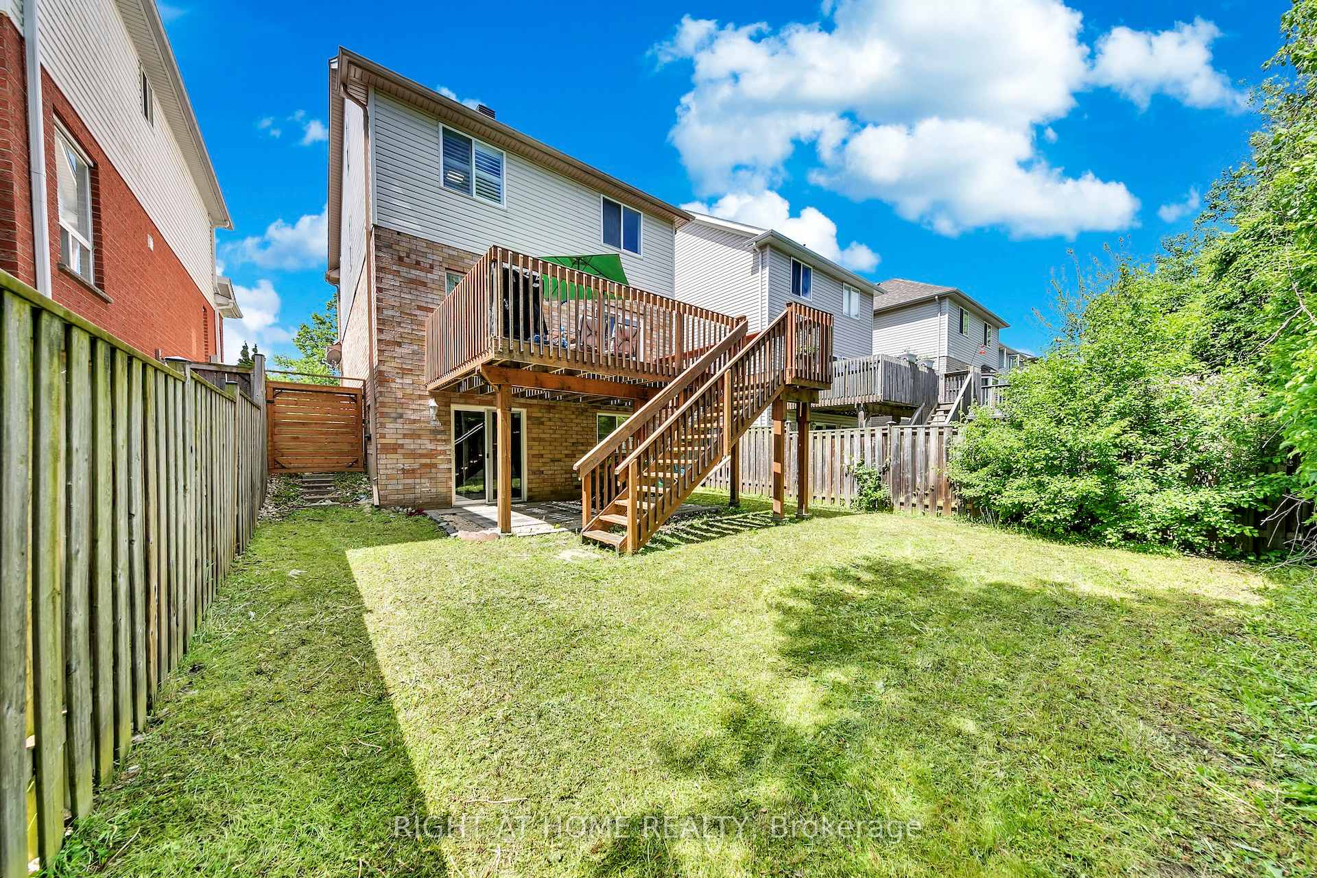 Photo 39 of 77 Milson Crescent, Guelph, Kortright Hills — HOMEH