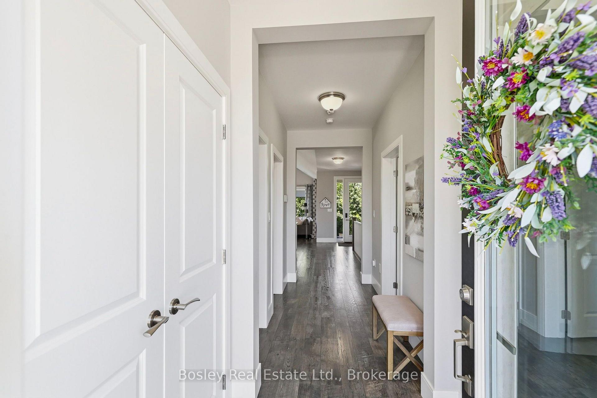 Photo 4 of 104 Snow Apple Crescent, Blue Mountains — HOMEH
