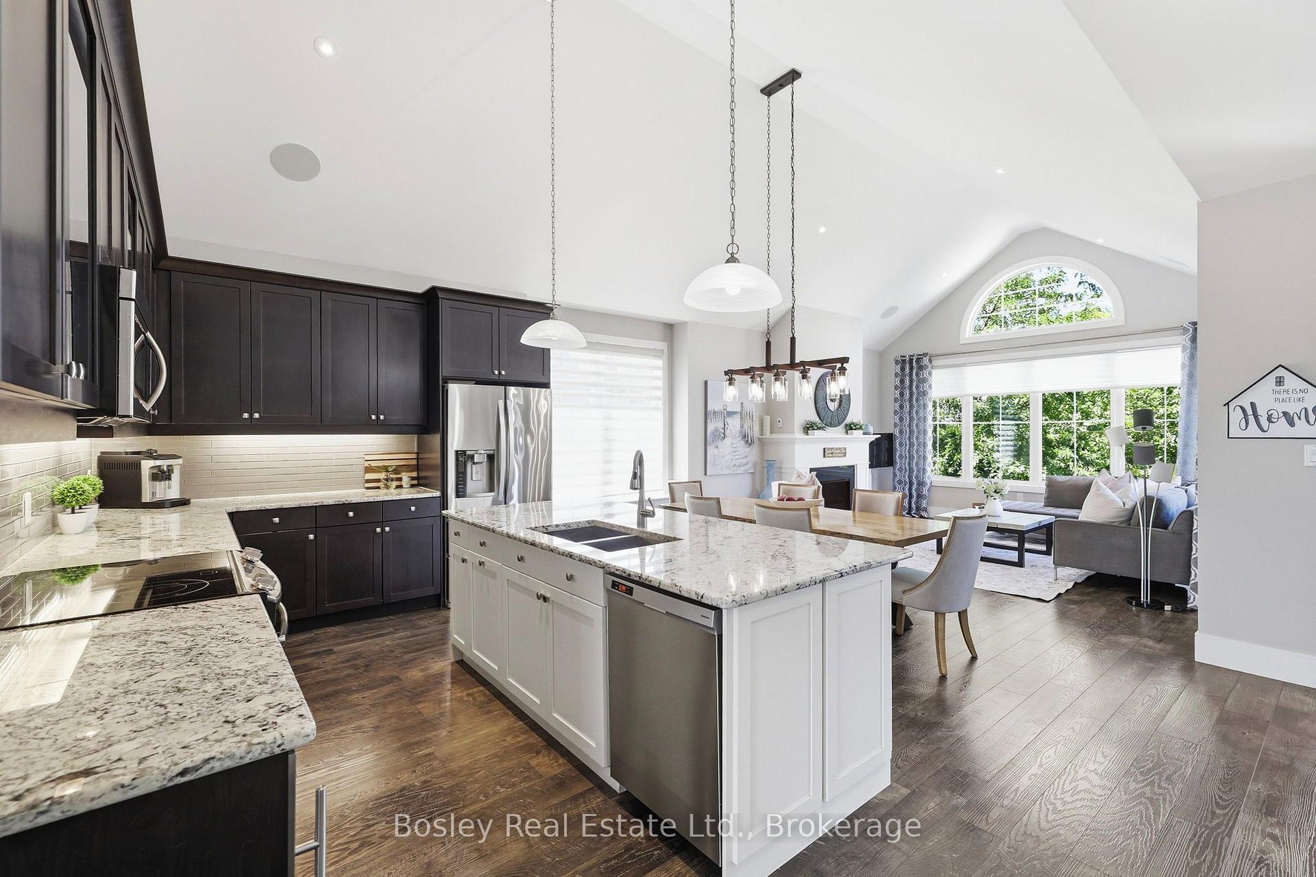 Photo 10 of 104 Snow Apple Crescent, Blue Mountains — HOMEH
