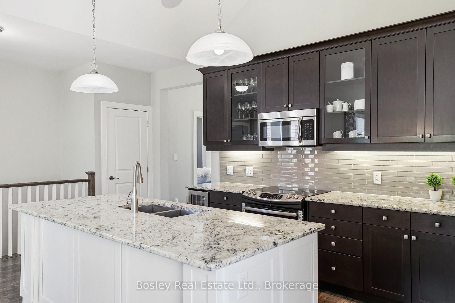 Photo 13 of 104 Snow Apple Crescent, Blue Mountains — HOMEH