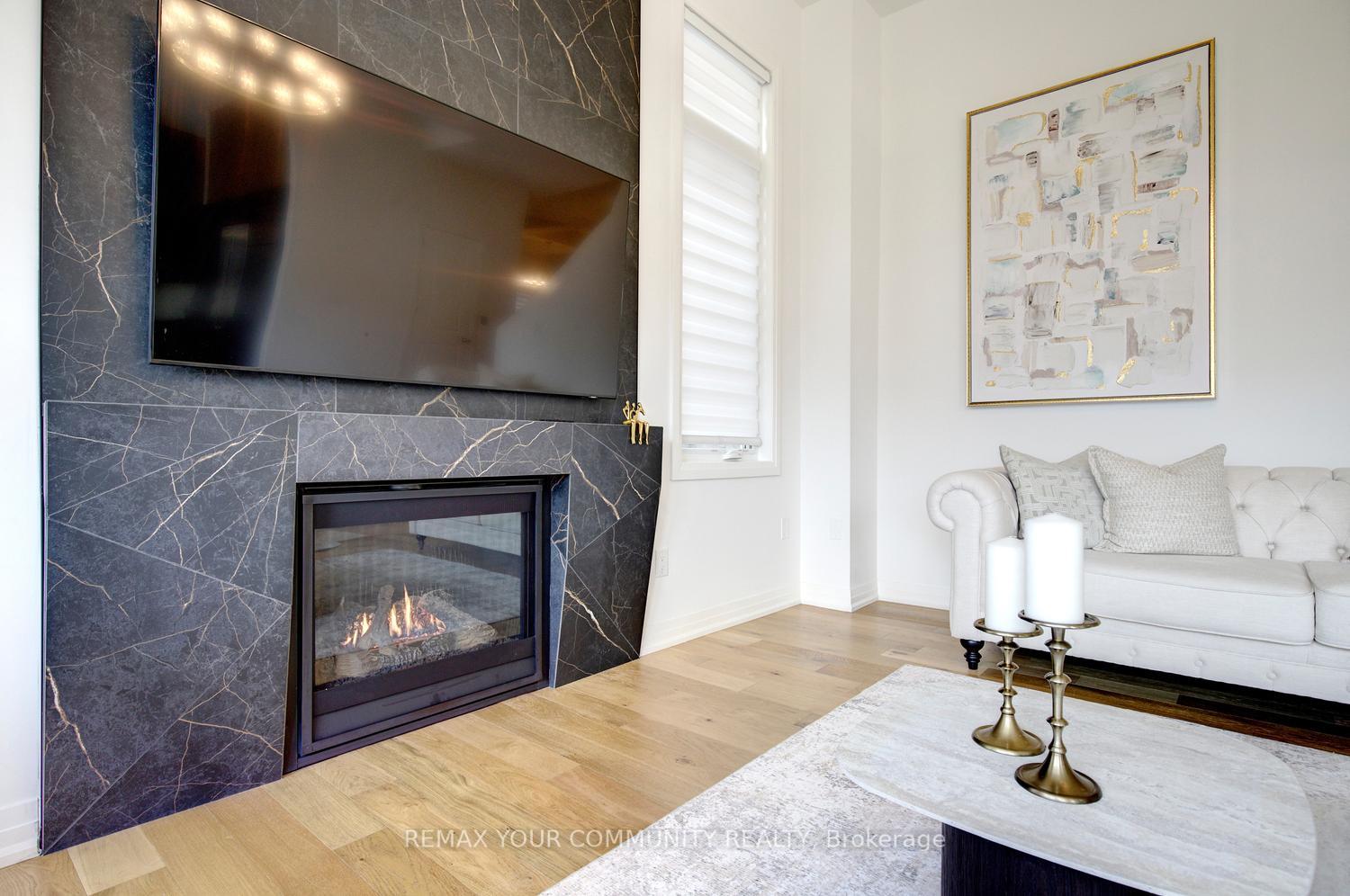 Photo 12 of 96 Bond Crescent, Richmond Hill, Oak Ridges — HOMEH