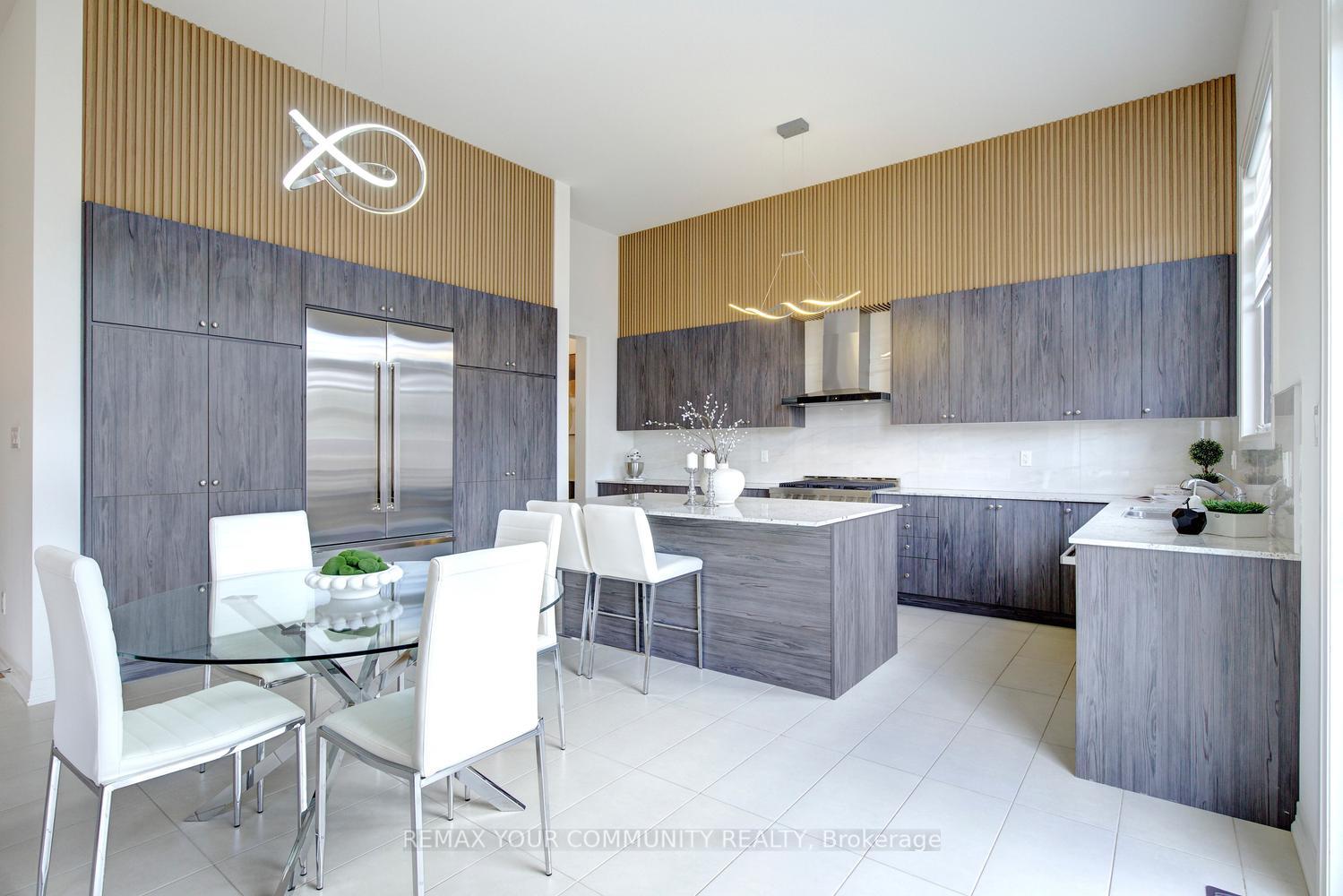 Photo 16 of 96 Bond Crescent, Richmond Hill, Oak Ridges — HOMEH
