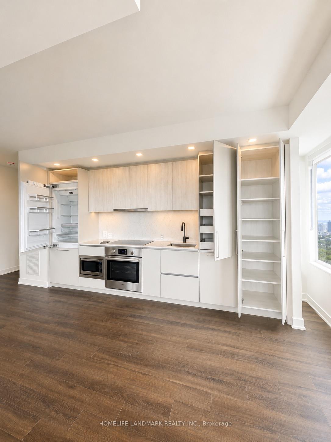 Photo 2 of Unit 4509, 609 Sherbourne Street, Toronto, North St. James Town — HOMEH