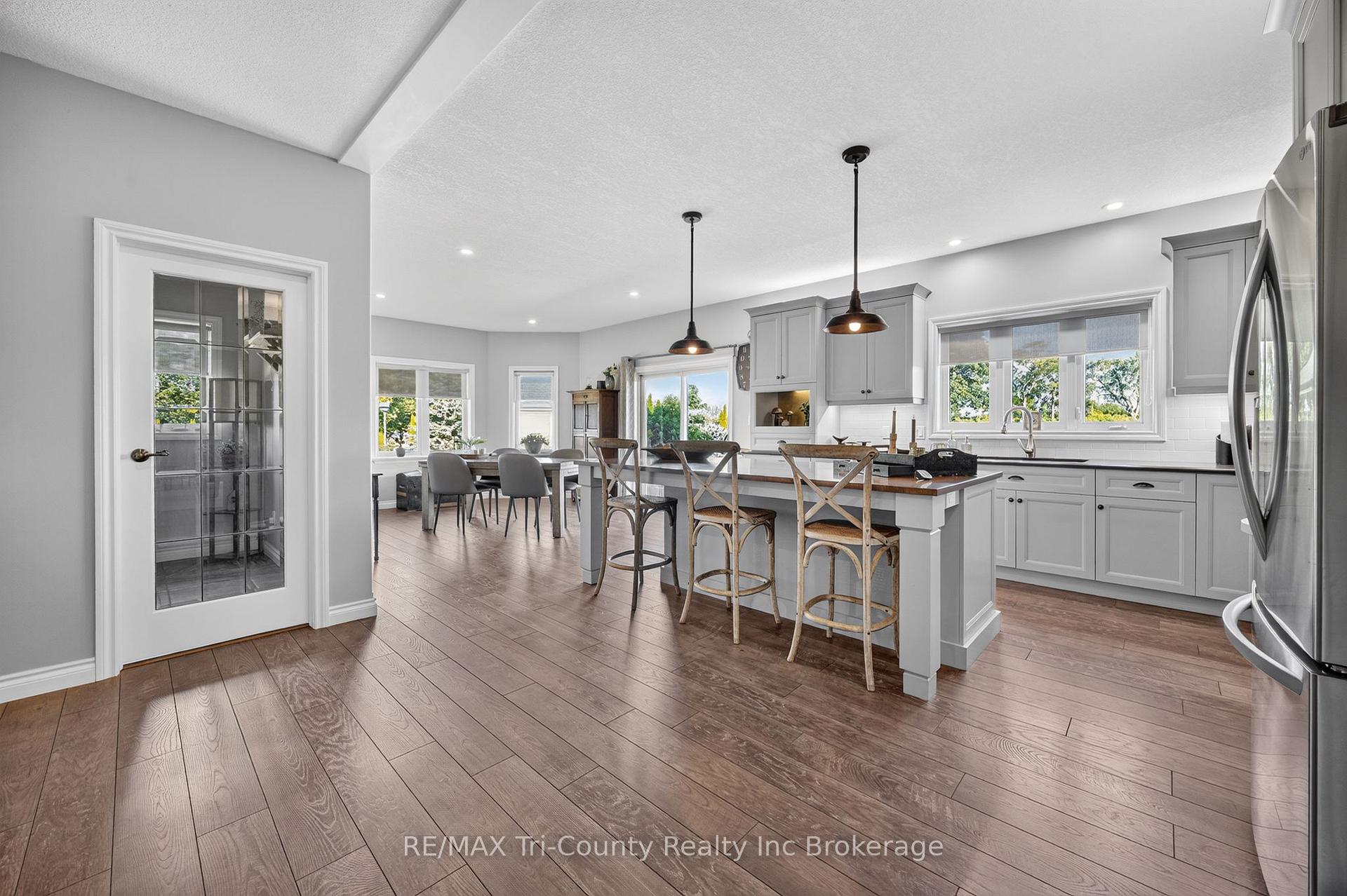 Photo 10 of 55468 Best Line, Bayham, Rural Bayham — HOMEH