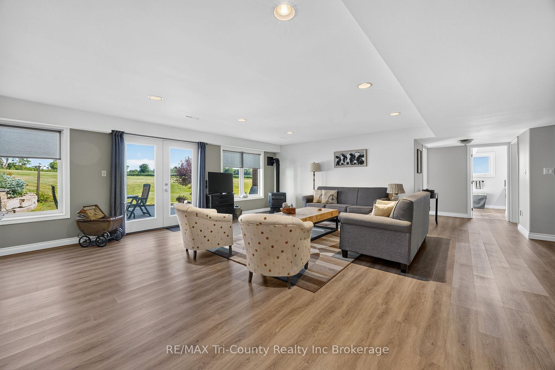 Photo 21 of 55468 Best Line, Bayham, Rural Bayham — HOMEH