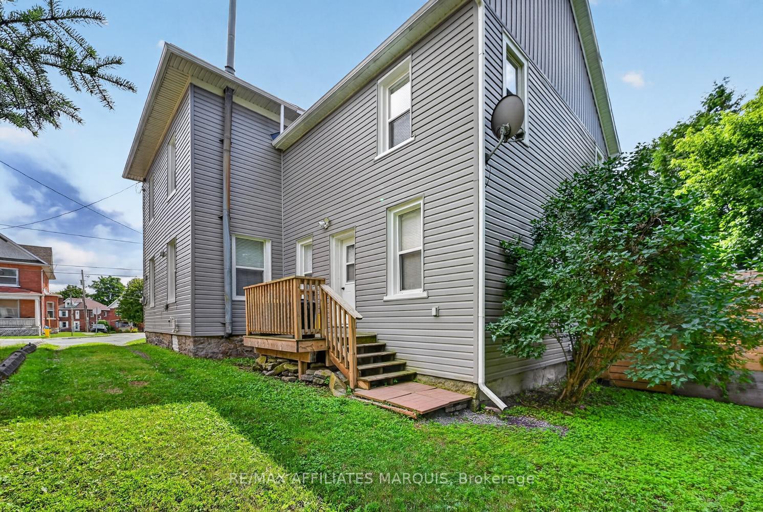 Photo 43 of 88 Brockville Street, Smiths Falls, Smiths Falls — HOMEH