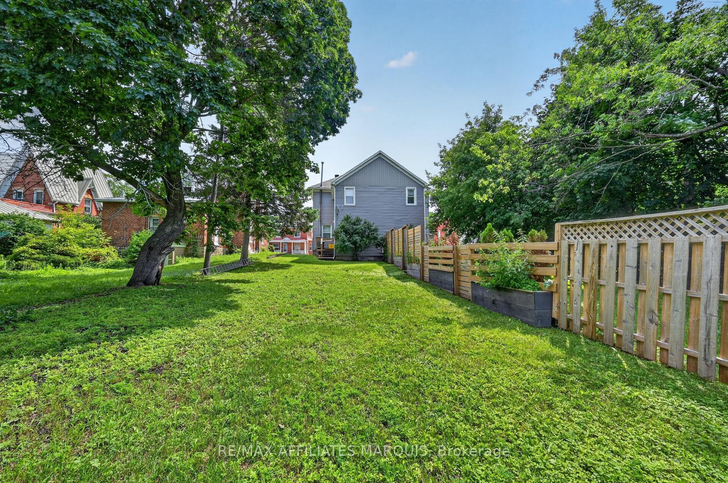 Photo 46 of 88 Brockville Street, Smiths Falls, Smiths Falls — HOMEH