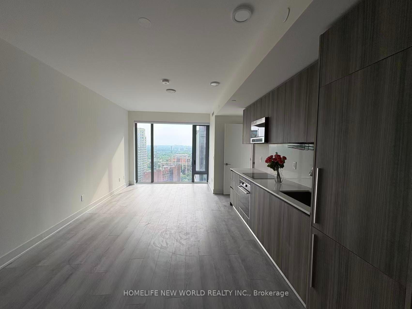 Photo 4 of Unit 2406, 8 Cumberland Street, Toronto, The Annex — HOMEH