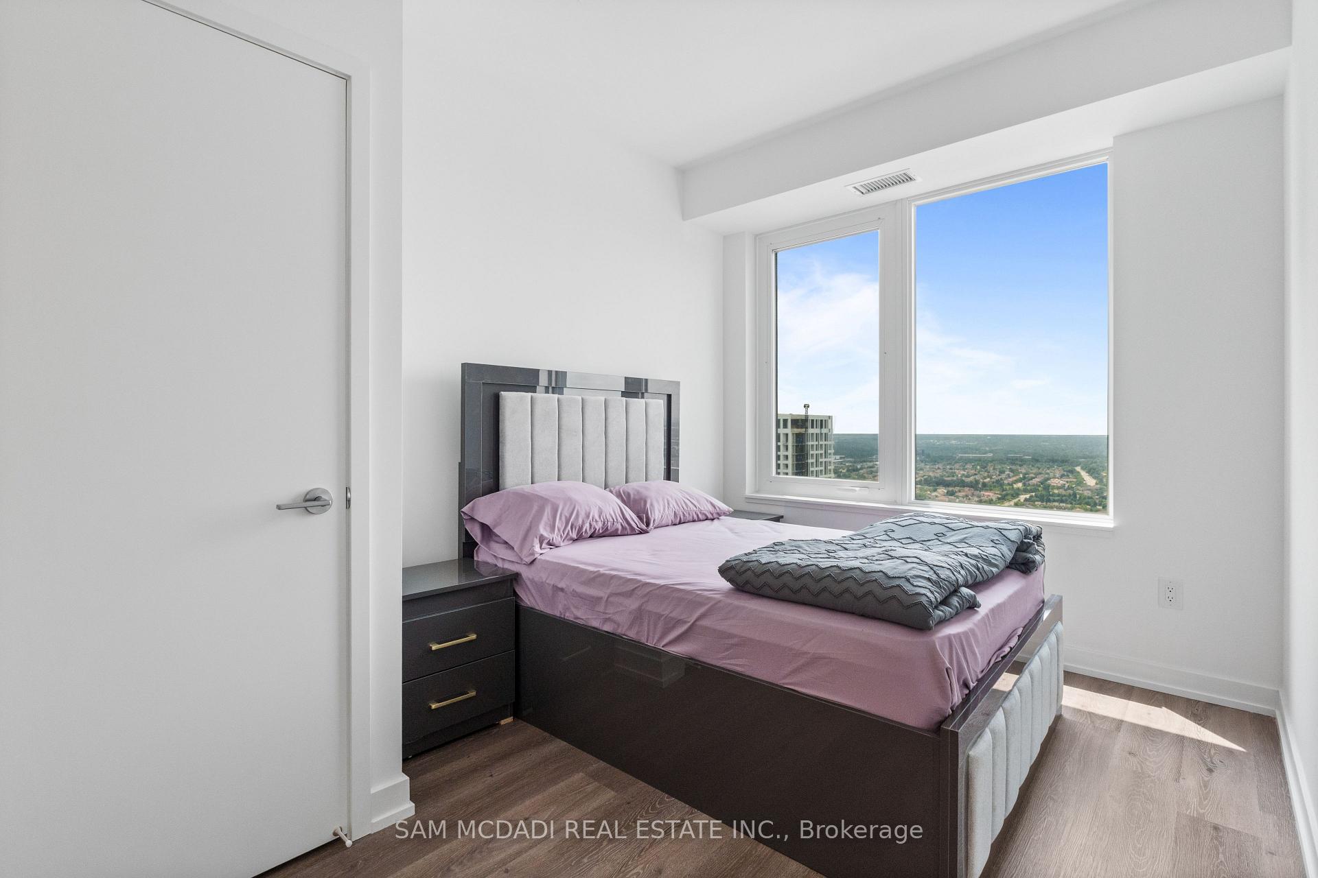 Photo 15 of Unit 3810, 395 Square One Drive, Mississauga, City Centre — HOMEH