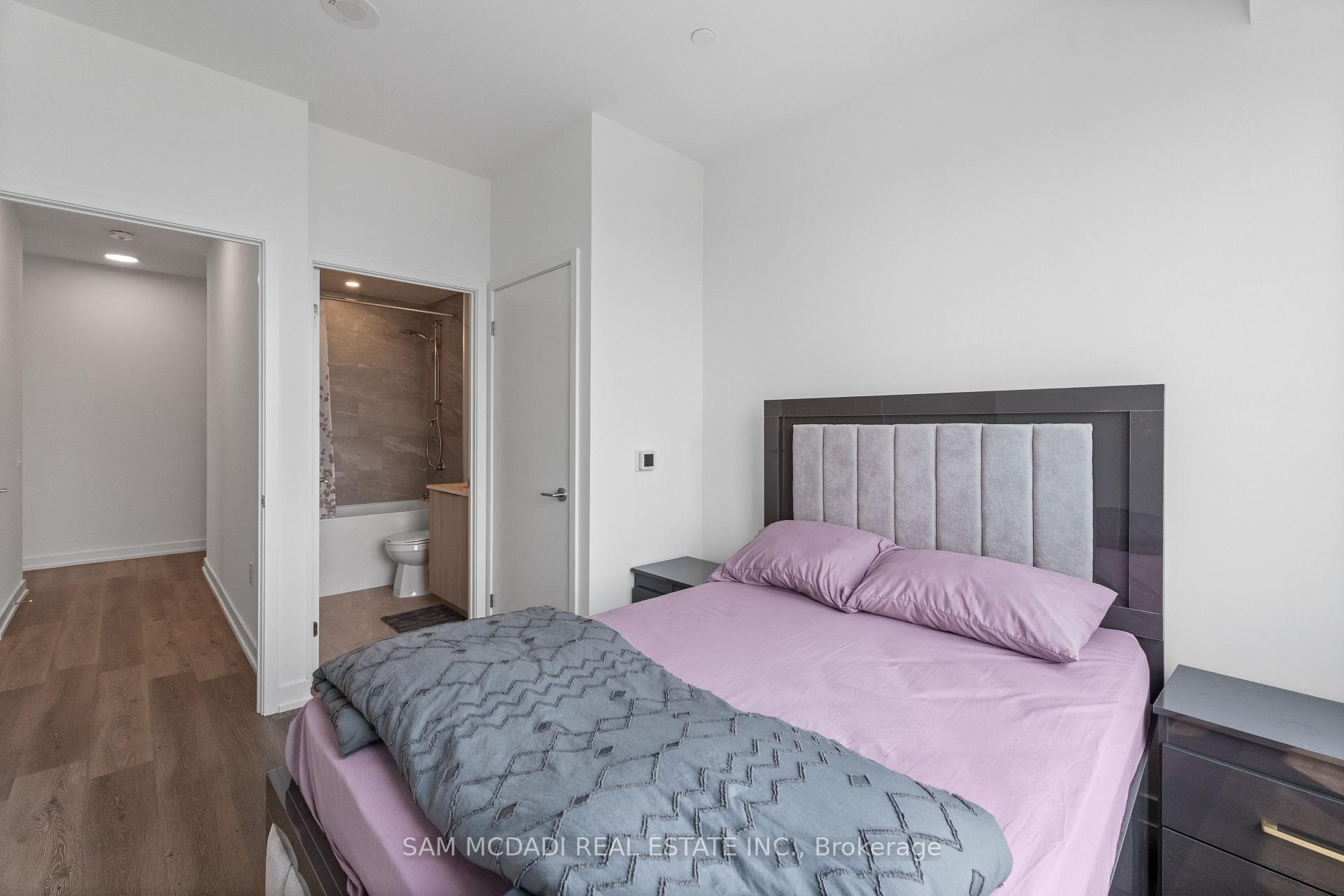 Photo 16 of Unit 3810, 395 Square One Drive, Mississauga, City Centre — HOMEH