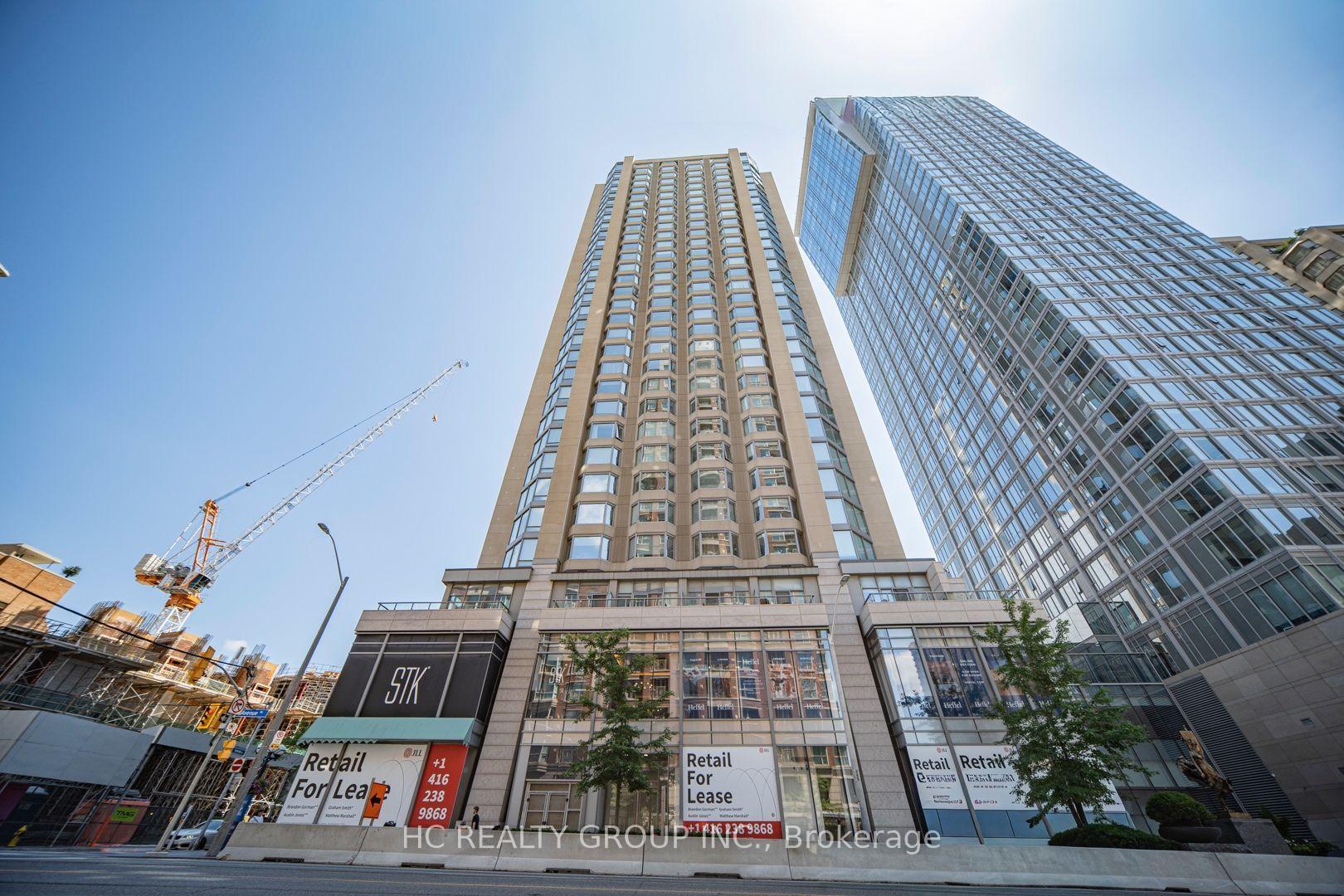 Front of Unit 2014, 155 Yorkville Avenue
