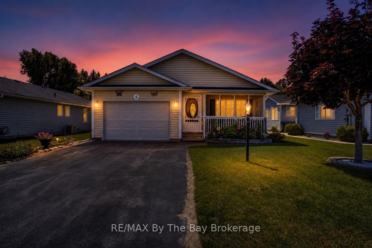 Photo 4 of 6 Illinois Crescent, Wasaga Beach — HOMEH