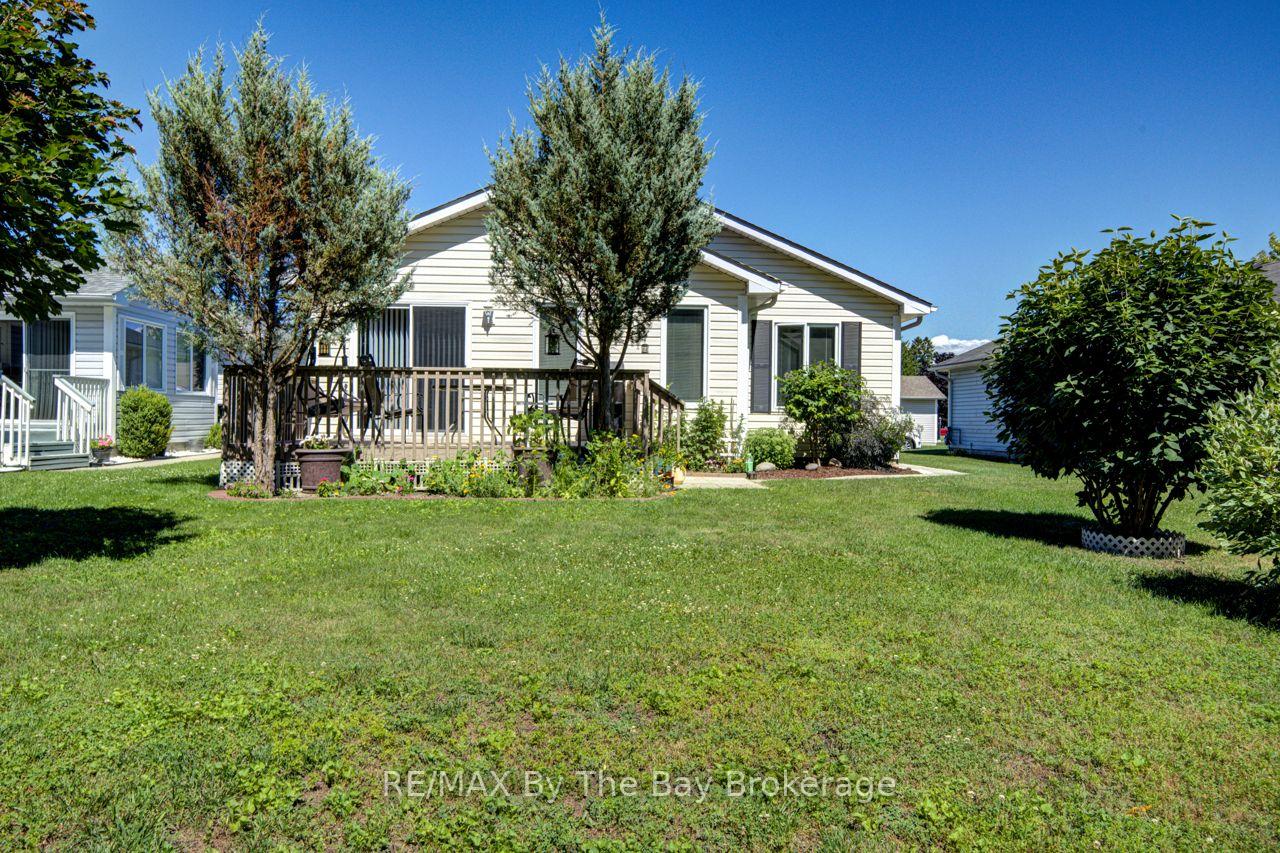Photo 35 of 6 Illinois Crescent, Wasaga Beach — HOMEH