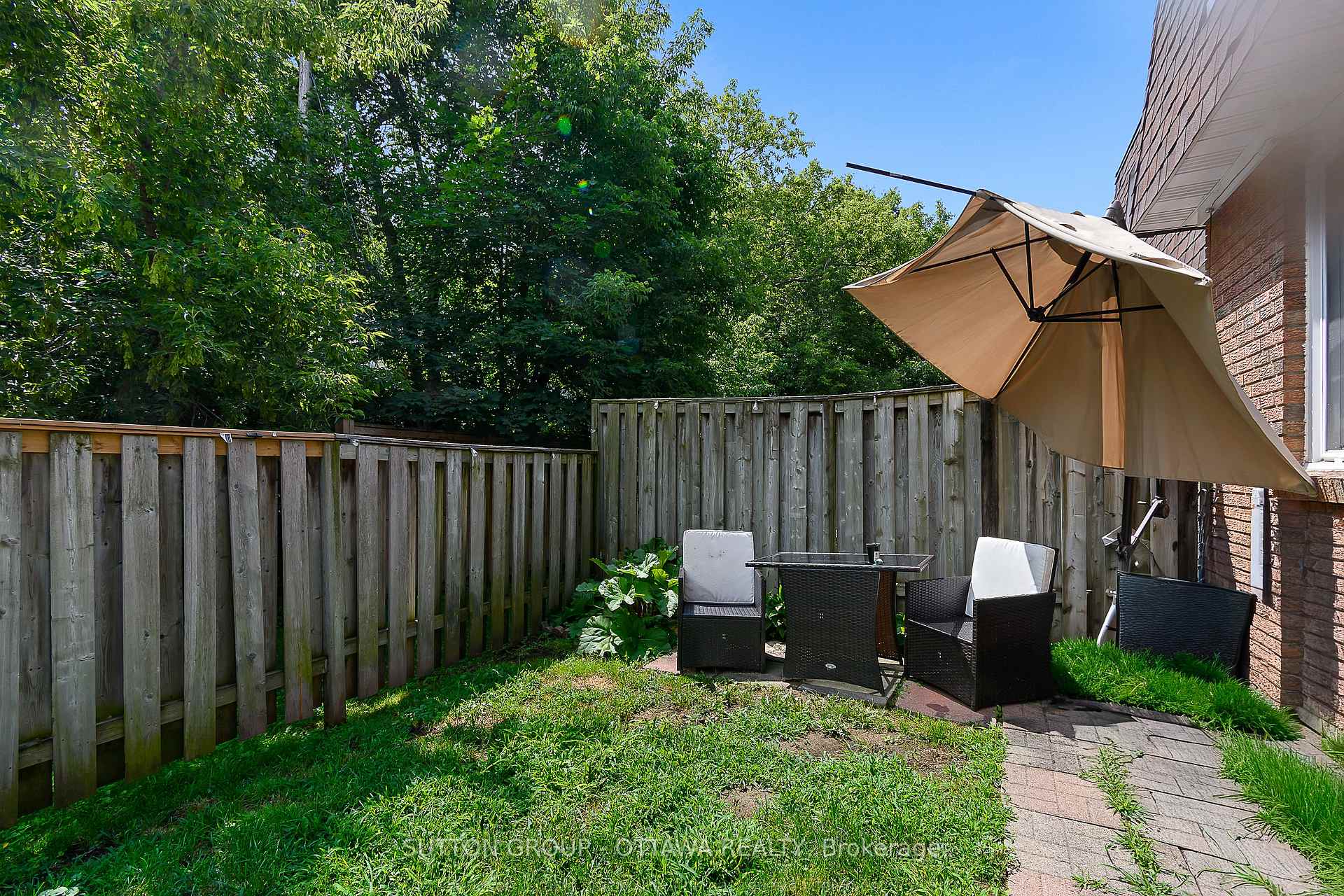 Photo 14 of Unit 39, 1803 Axminster Court, Ottawa, Convent Glen South — HOMEH