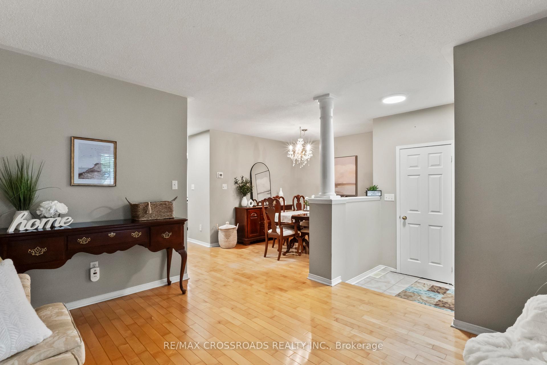 Photo 8 of 67 Regatta Crescent, Whitby, Port Whitby — HOMEH