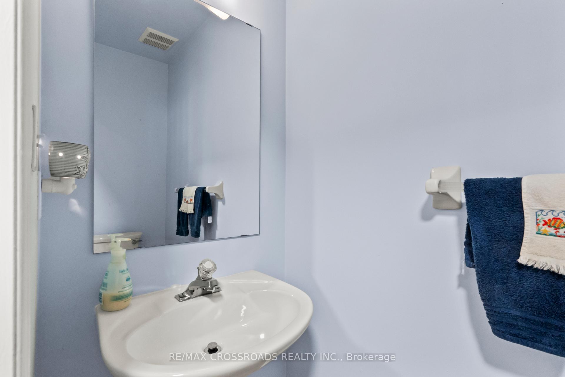 Photo 12 of 67 Regatta Crescent, Whitby, Port Whitby — HOMEH
