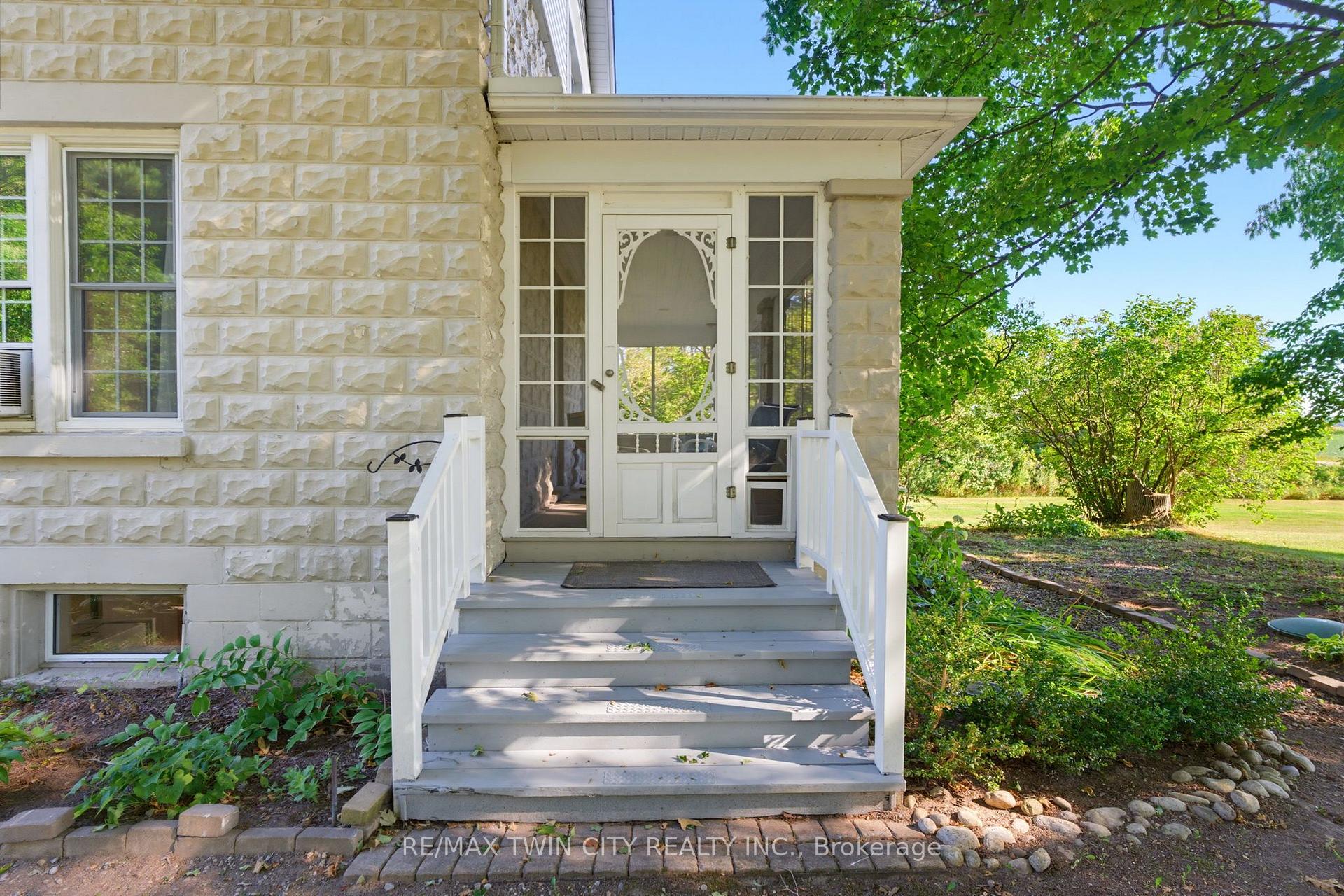 Photo 7 of 321 Pinehurst Road, Brant, Paris — HOMEH