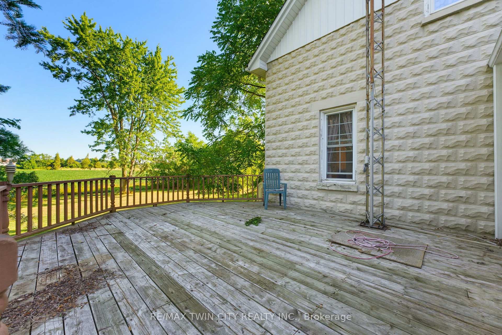 Photo 31 of 321 Pinehurst Road, Brant, Paris — HOMEH
