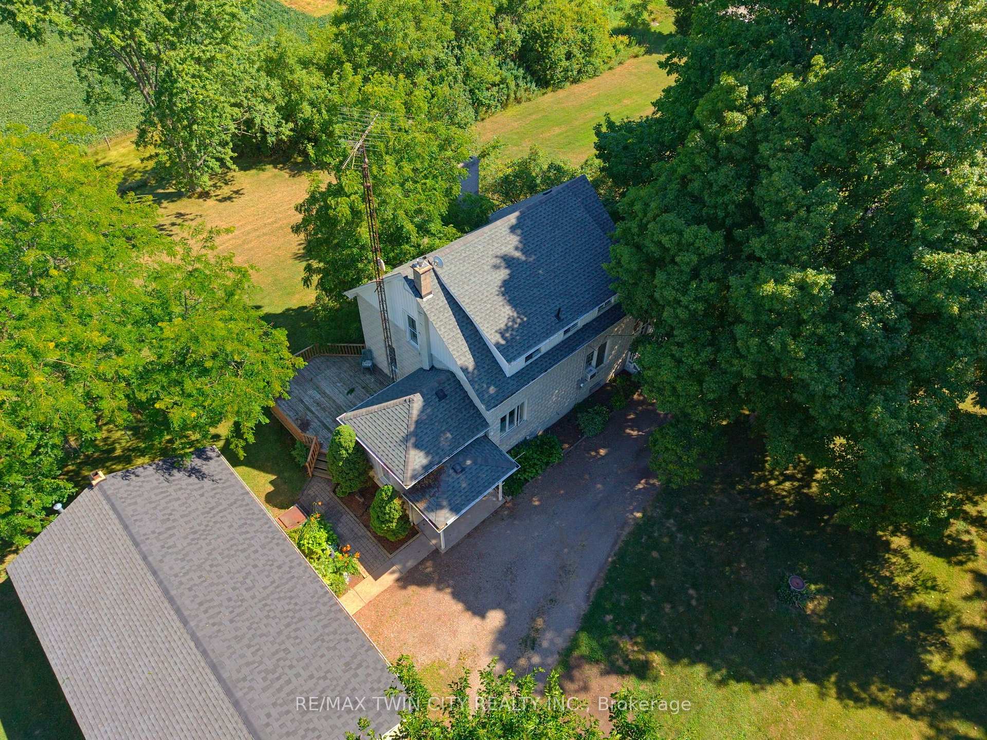 Photo 40 of 321 Pinehurst Road, Brant, Paris — HOMEH