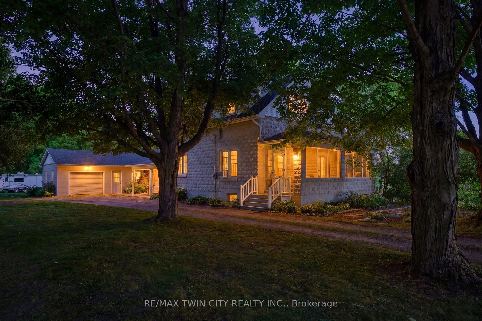 Photo 43 of 321 Pinehurst Road, Brant, Paris — HOMEH
