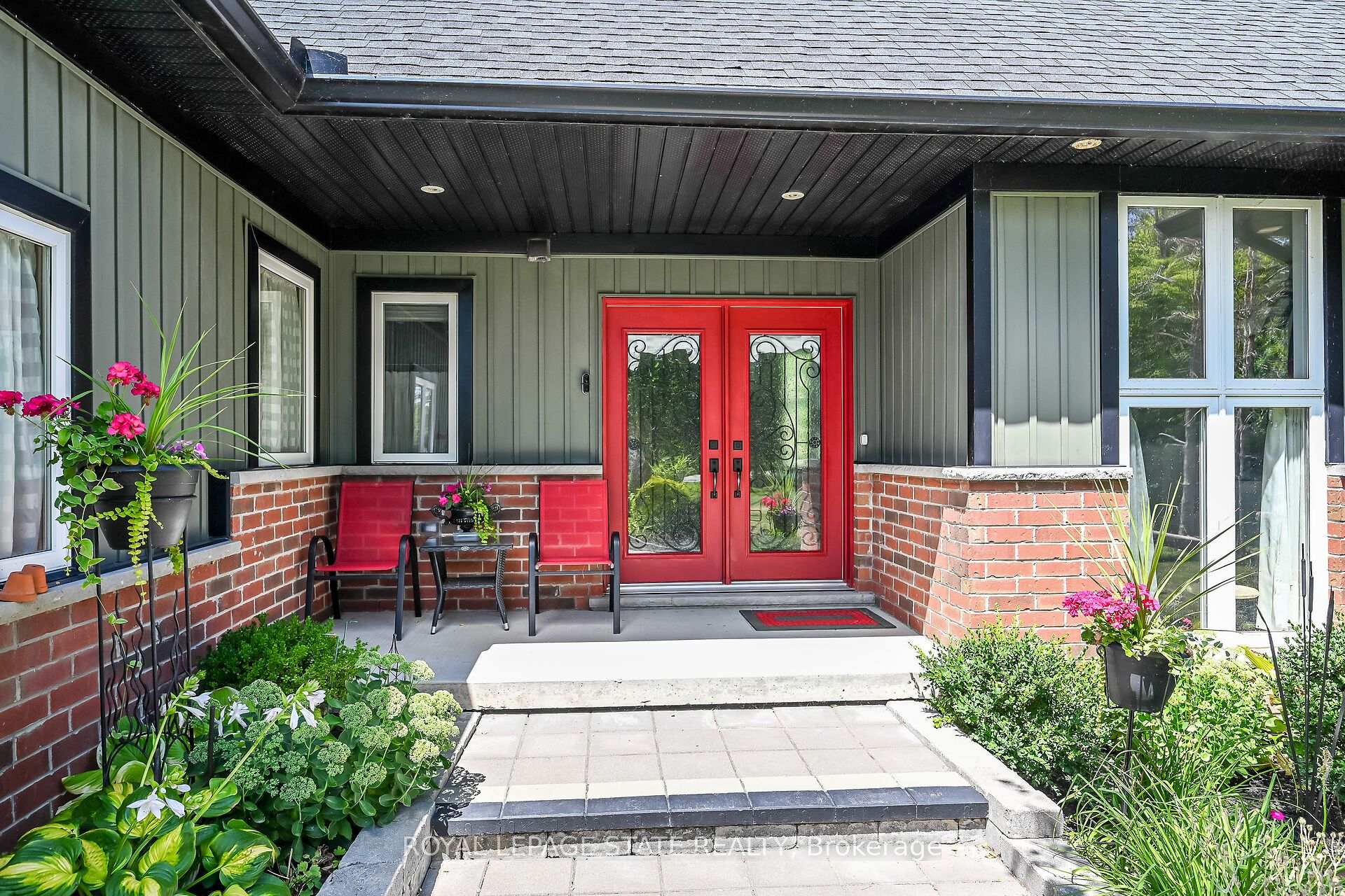 Photo 2 of 741 South Coast Drive, Haldimand, Nanticoke — HOMEH