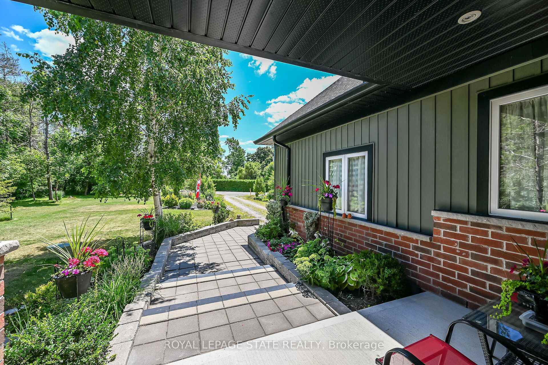 Photo 3 of 741 South Coast Drive, Haldimand, Nanticoke — HOMEH