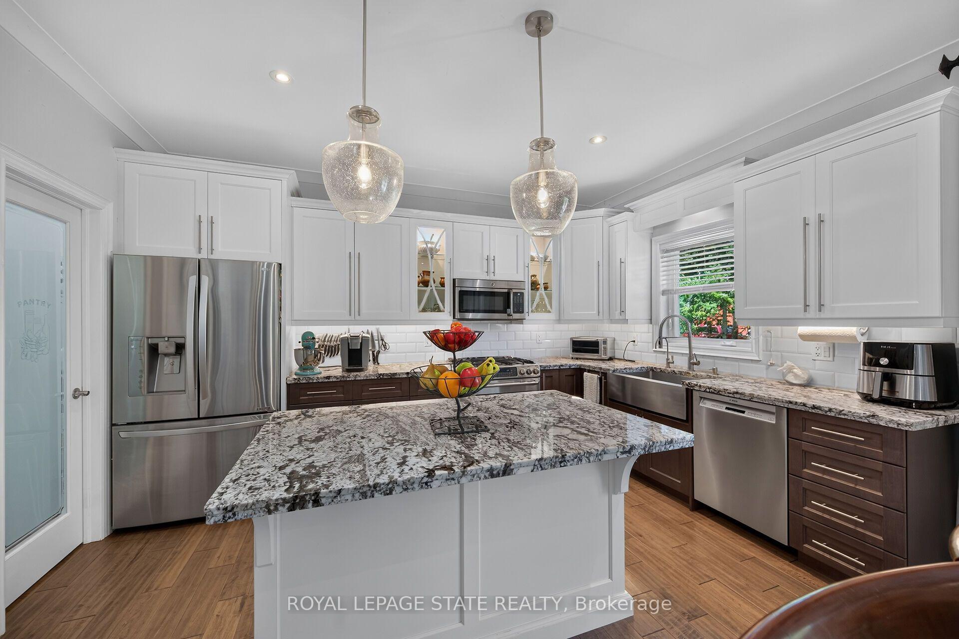 Photo 12 of 741 South Coast Drive, Haldimand, Nanticoke — HOMEH