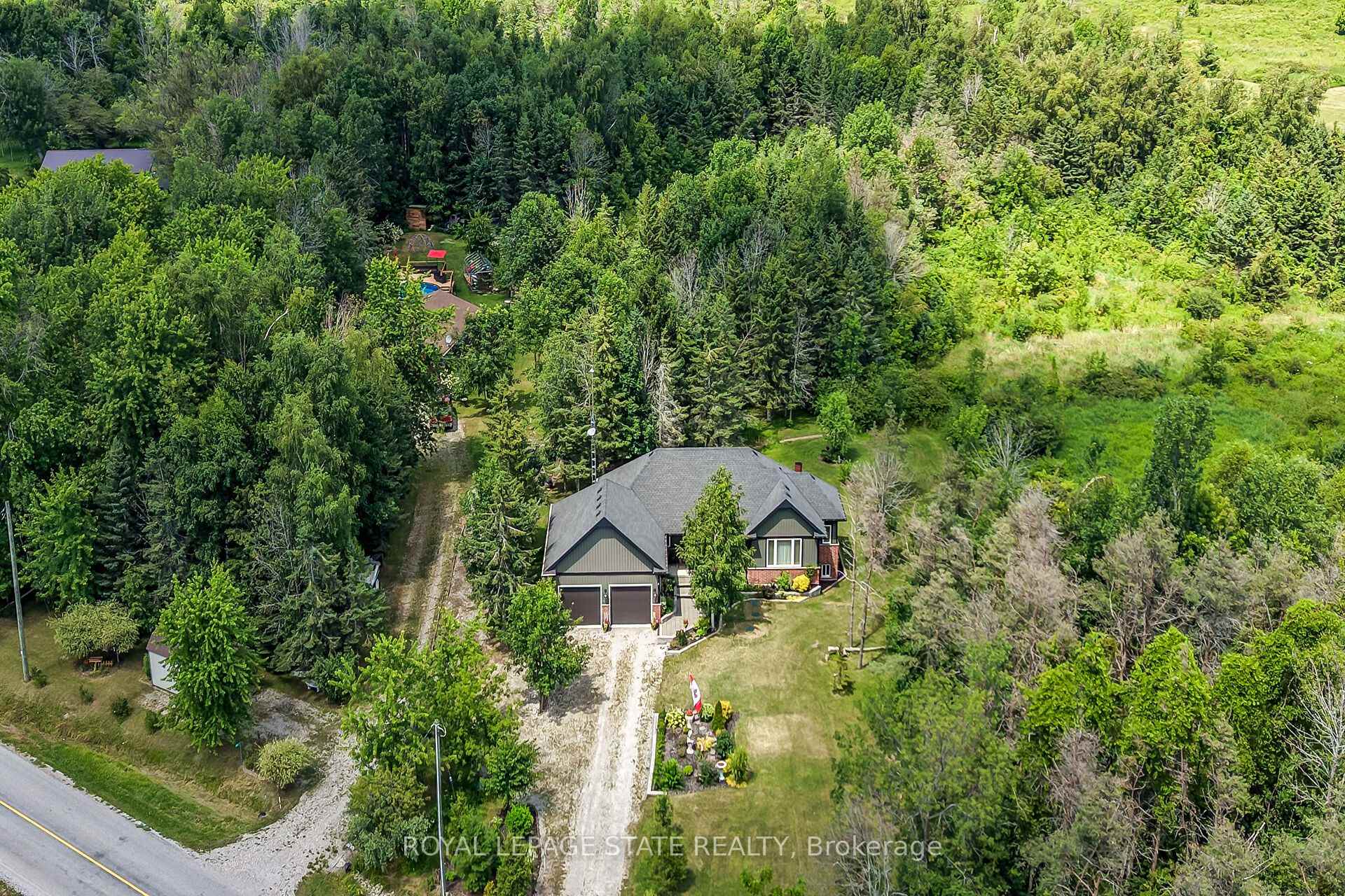 Photo 44 of 741 South Coast Drive, Haldimand, Nanticoke — HOMEH
