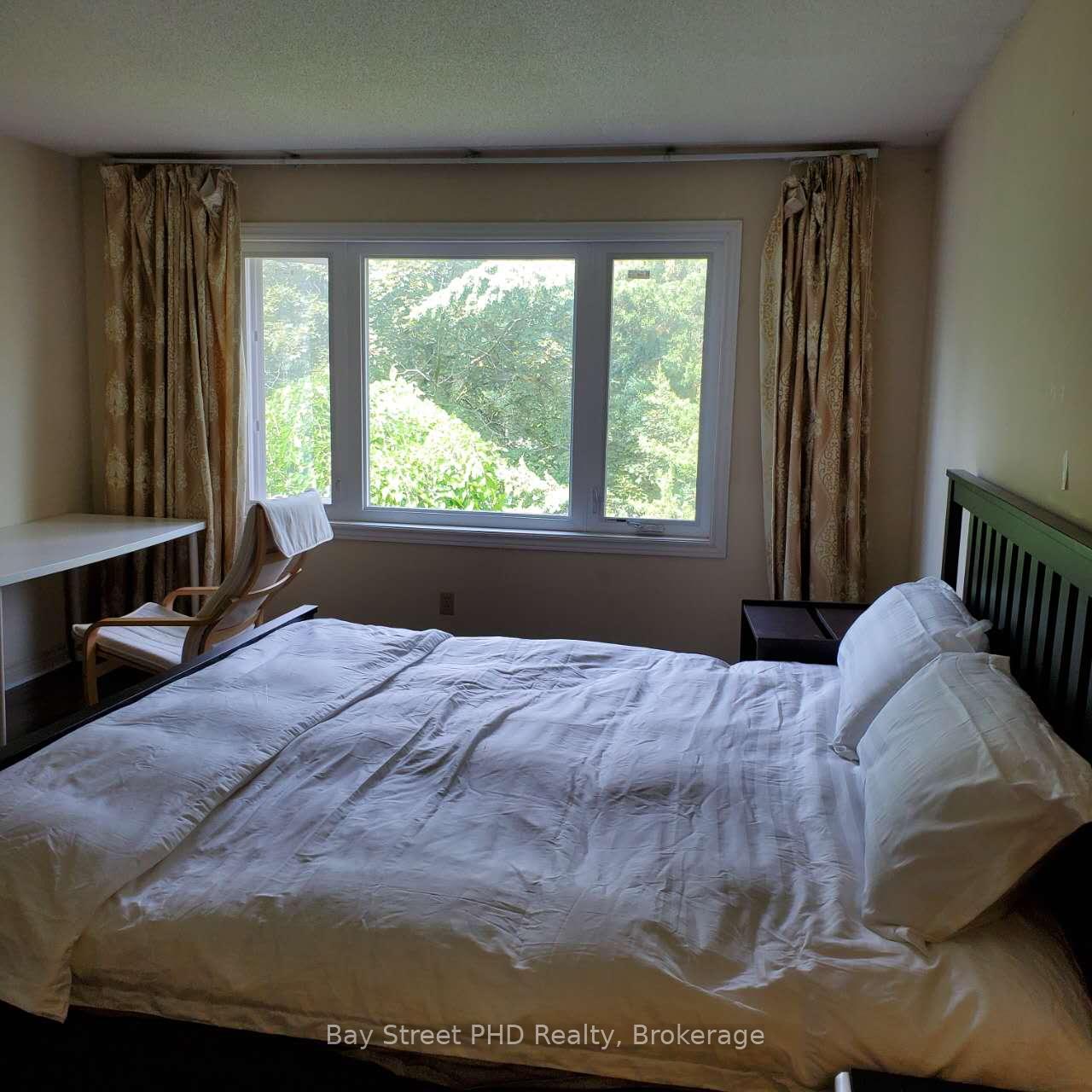Photo 2 of Unit Upper B, 3362 Cider Mill Place, Mississauga, Erin Mills — HOMEH