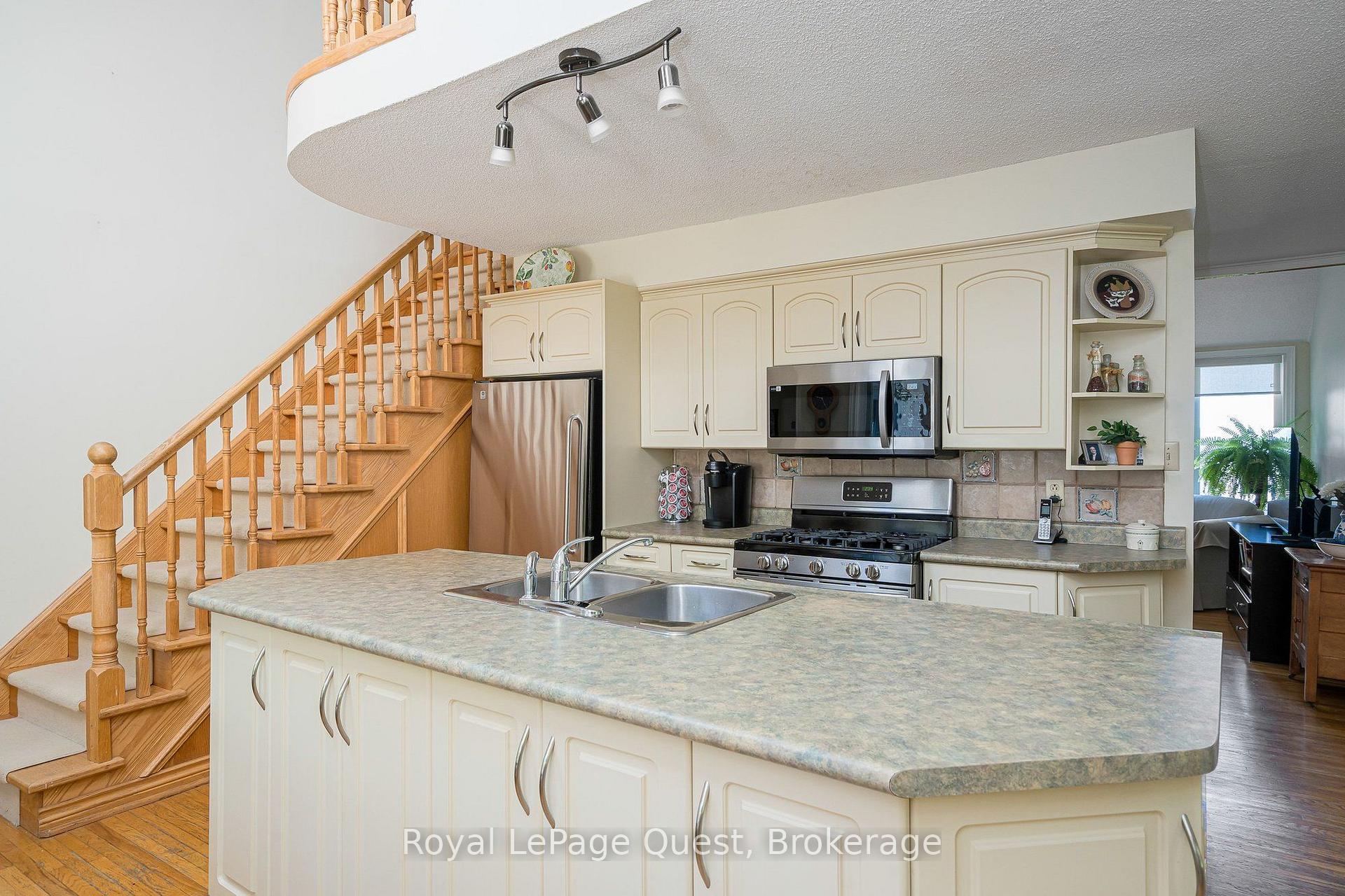 Photo 11 of 490 Silver Birch Drive, Tiny, Rural Tiny — HOMEH
