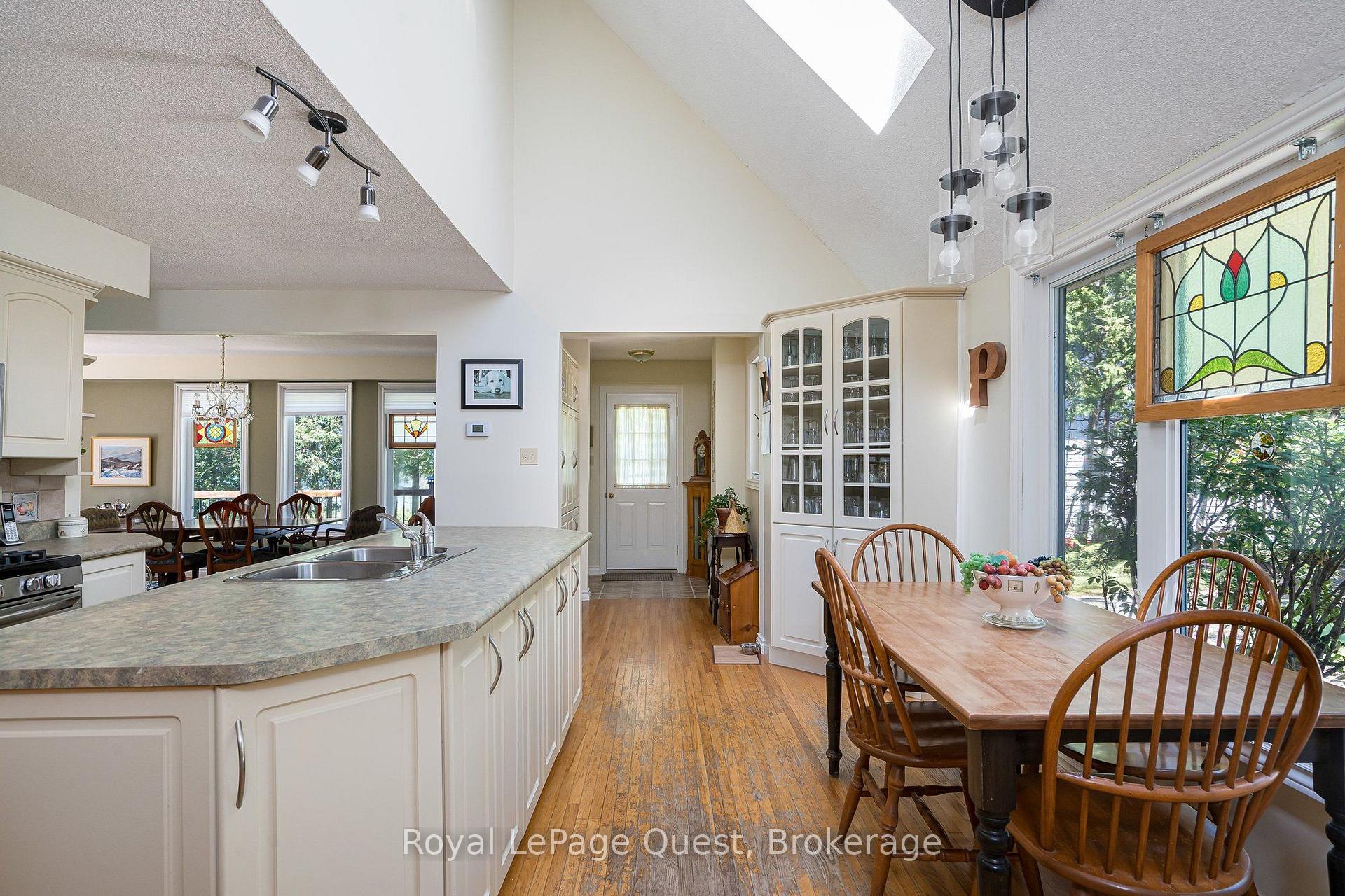 Photo 17 of 490 Silver Birch Drive, Tiny, Rural Tiny — HOMEH