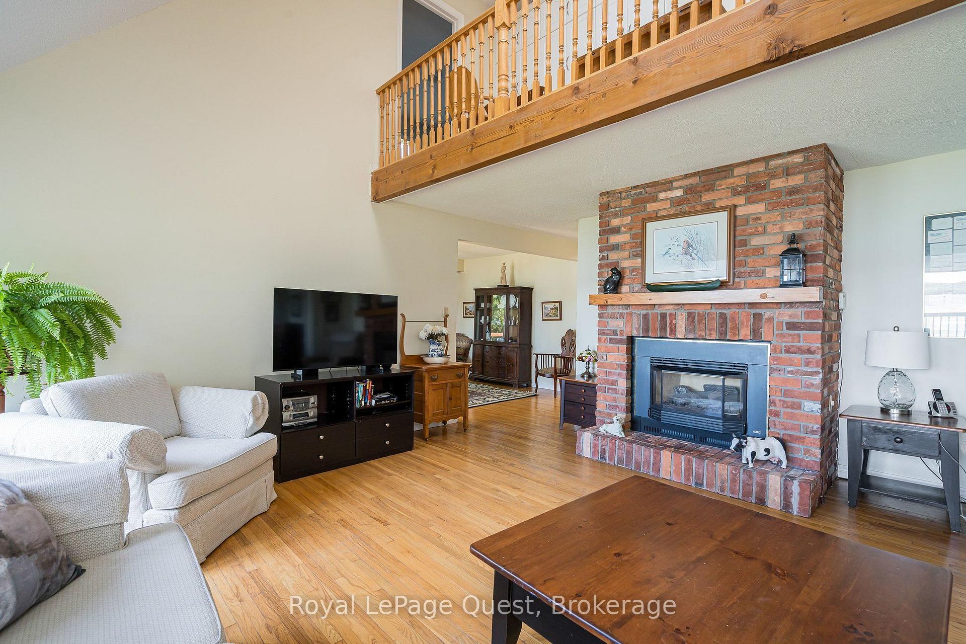 Photo 20 of 490 Silver Birch Drive, Tiny, Rural Tiny — HOMEH